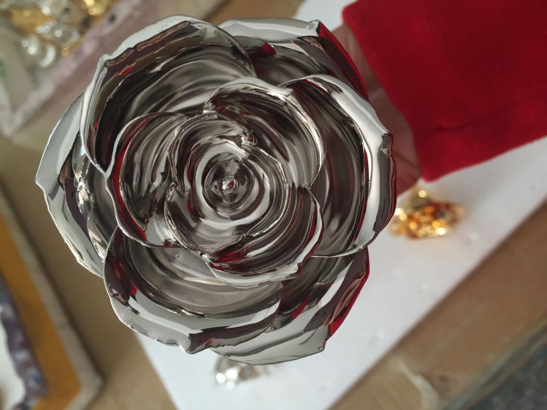 18ct Platinum Plated Rose with Gift Box (12 inch Rose) x 1 Unit