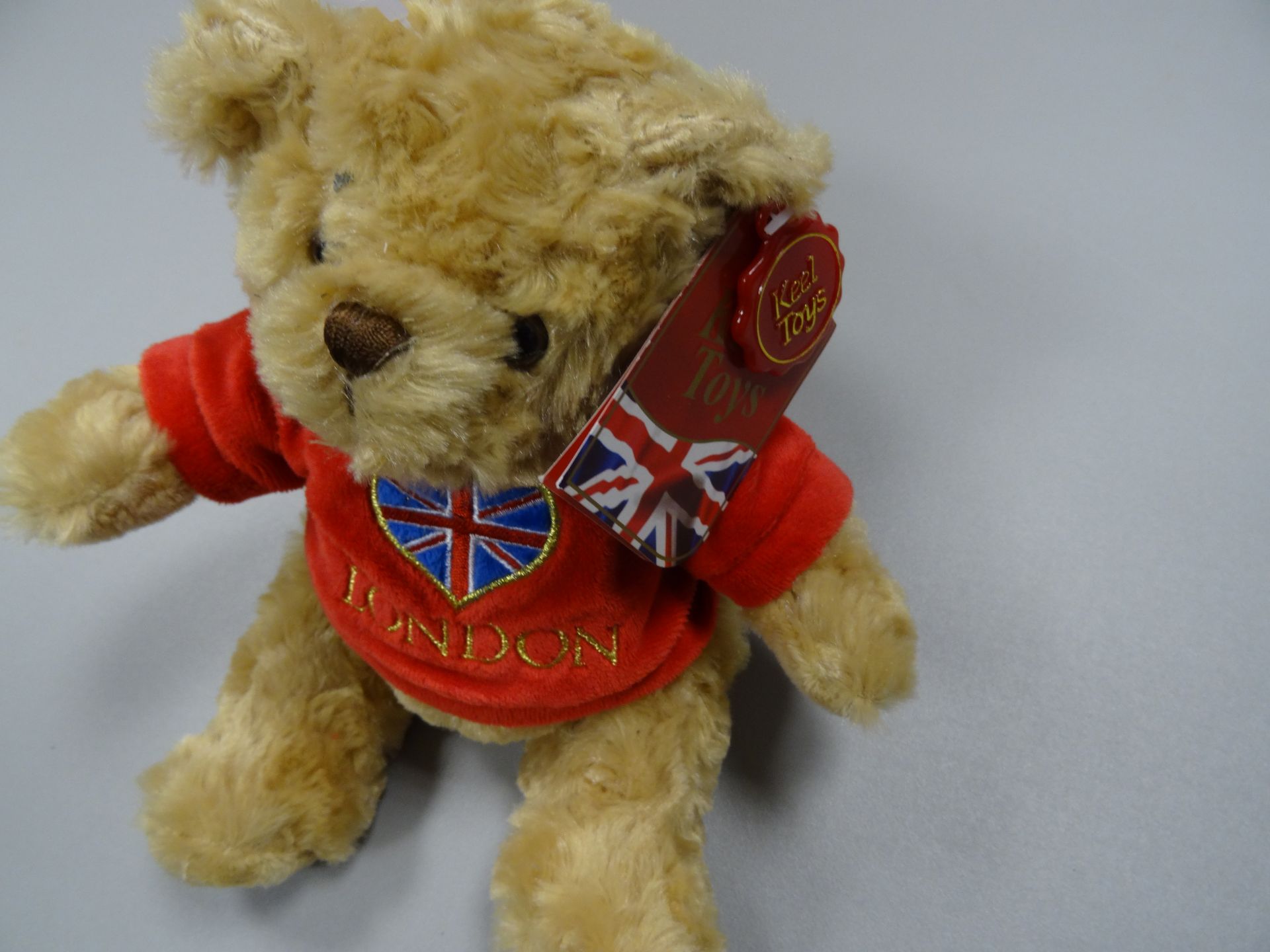 Keel Toys Teddy Bear Small Bear with I Love London Logo on Red Heart 15cm x 5 Units - Image 5 of 5