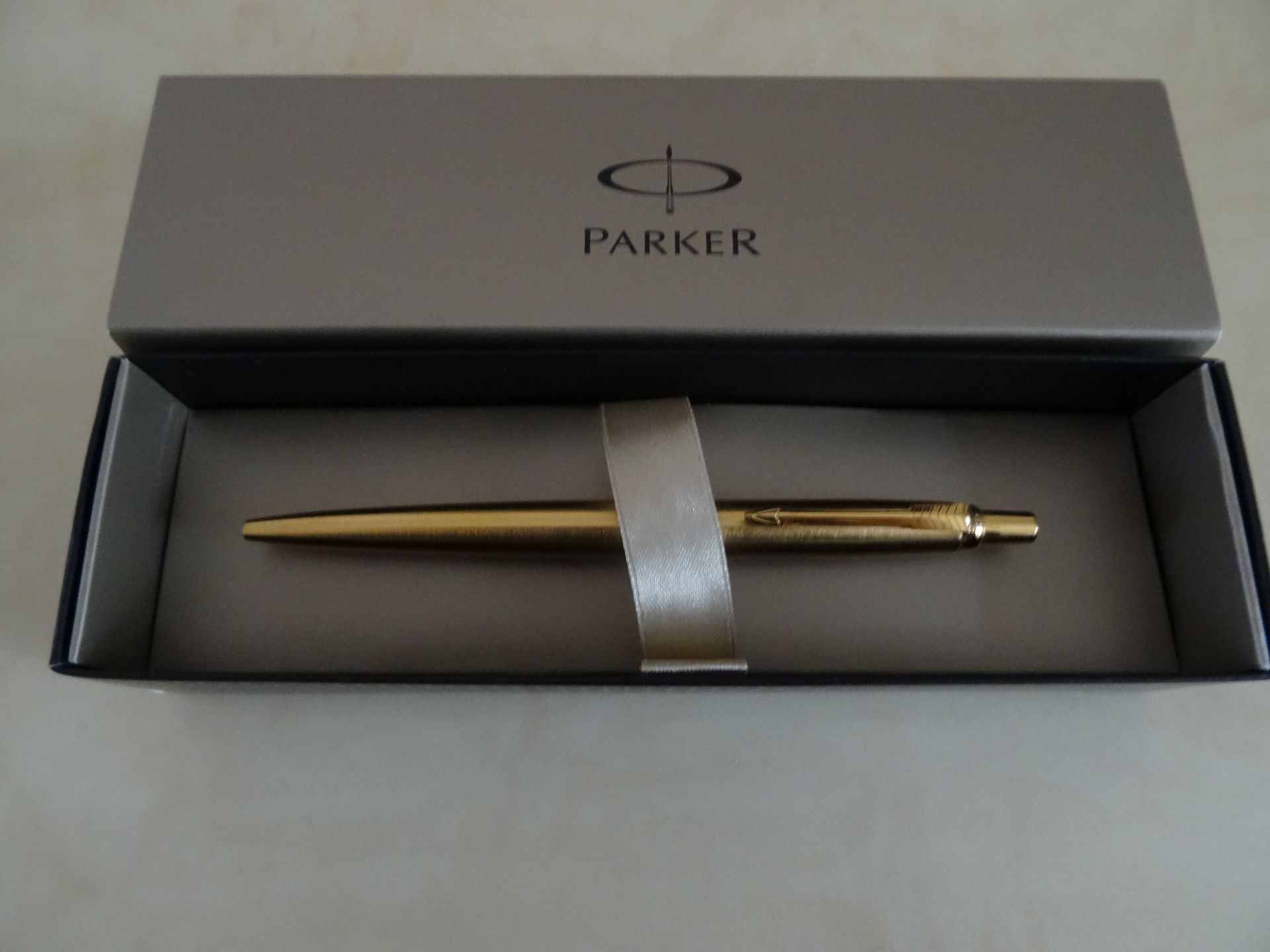 24ct Gold Plated Parker Jotten Ball Point Pen x 1 Unit - Image 2 of 3