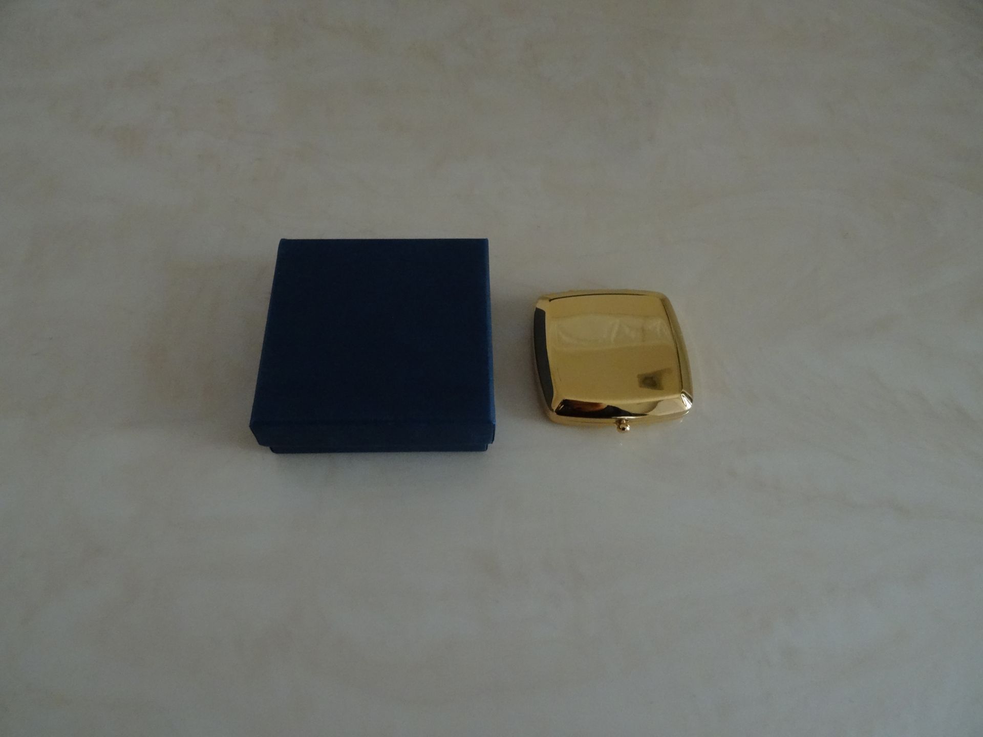 24ct Gold Plated Square Handbag Mirror x 1 Unit - Image 3 of 4