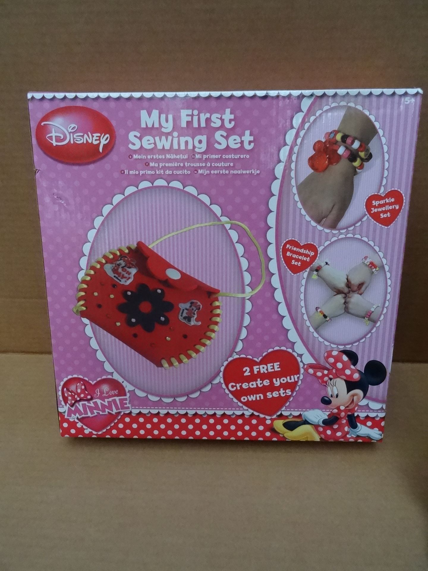 24 x Disney Minnie Mouse & Disney Princess 3 in 1 'My First Sewing Kit'. Includes: My First Sewing