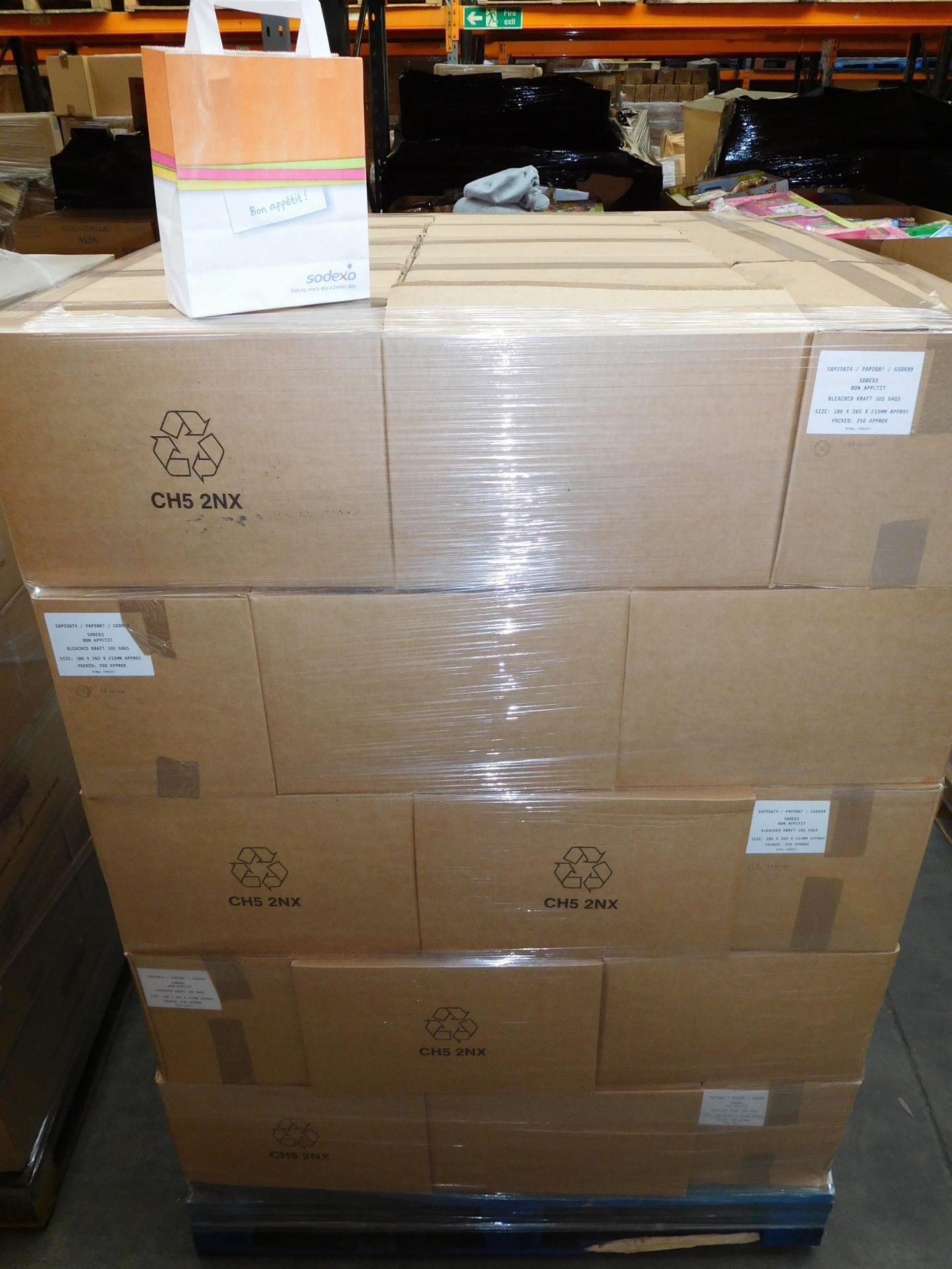 PALLET (C8) TO CONTAIN APPROX. 16,250 x MEDIUM SIZED KRAFT PAPER BAGS WITH HANDLES. PRINTED WITH '