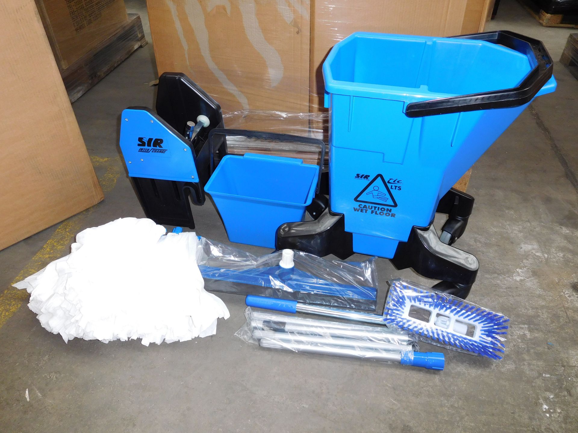 PALLET (C5) TO CONTAIN 14 x SIR CLEAN. LTS CLEANING KIT. INCLUDES MOP BUCKET ON WHEELS, MOP, 2 MOP