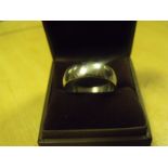 platinum (950) wedding ring