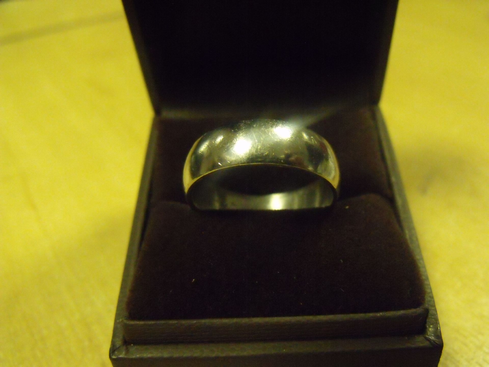 platinum (950) wedding ring
