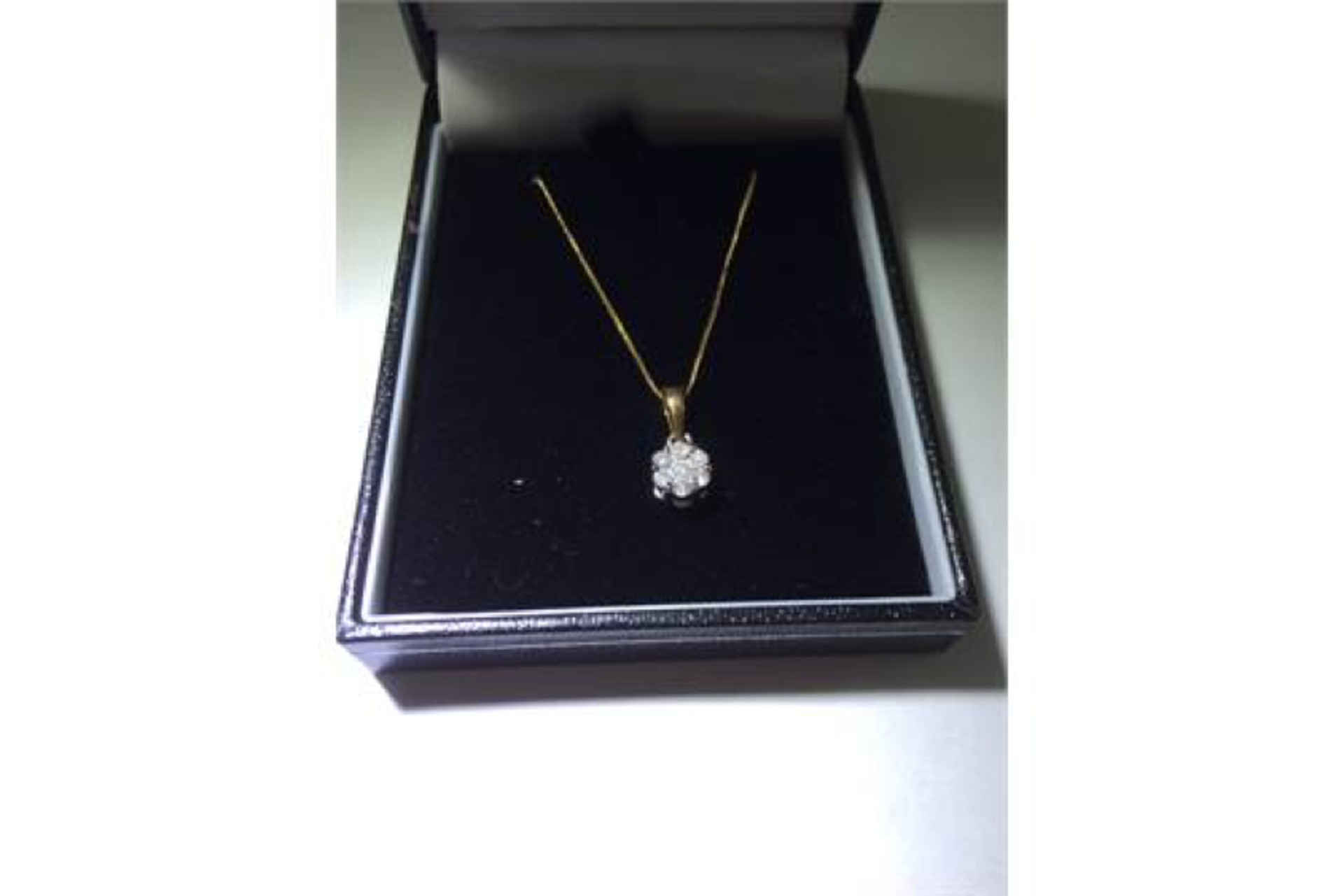 9ct Gold Round Diamond Set Cluster Pendant