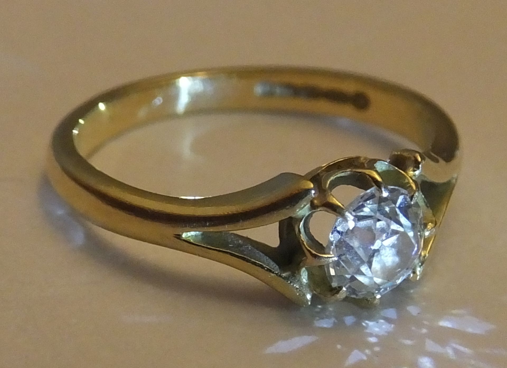 An 18ct Diamond Ring. Size K. An old mine cut diamond of around 0.33 carat this old mine cut ring - Image 2 of 3