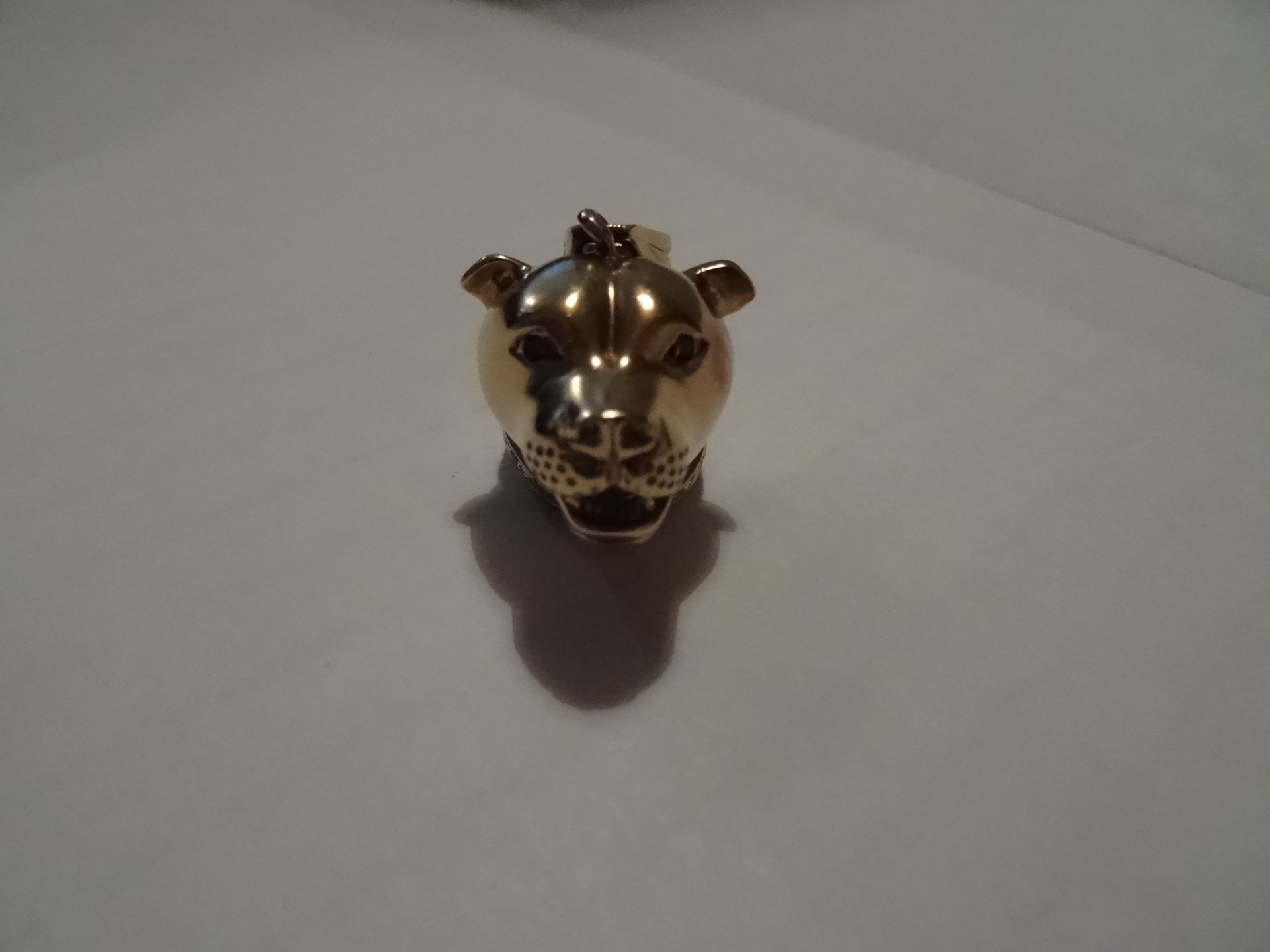 9 CARAT YELLOW GOLD, MOVeABLE DOGS HEAD PENDANT - Image 4 of 4
