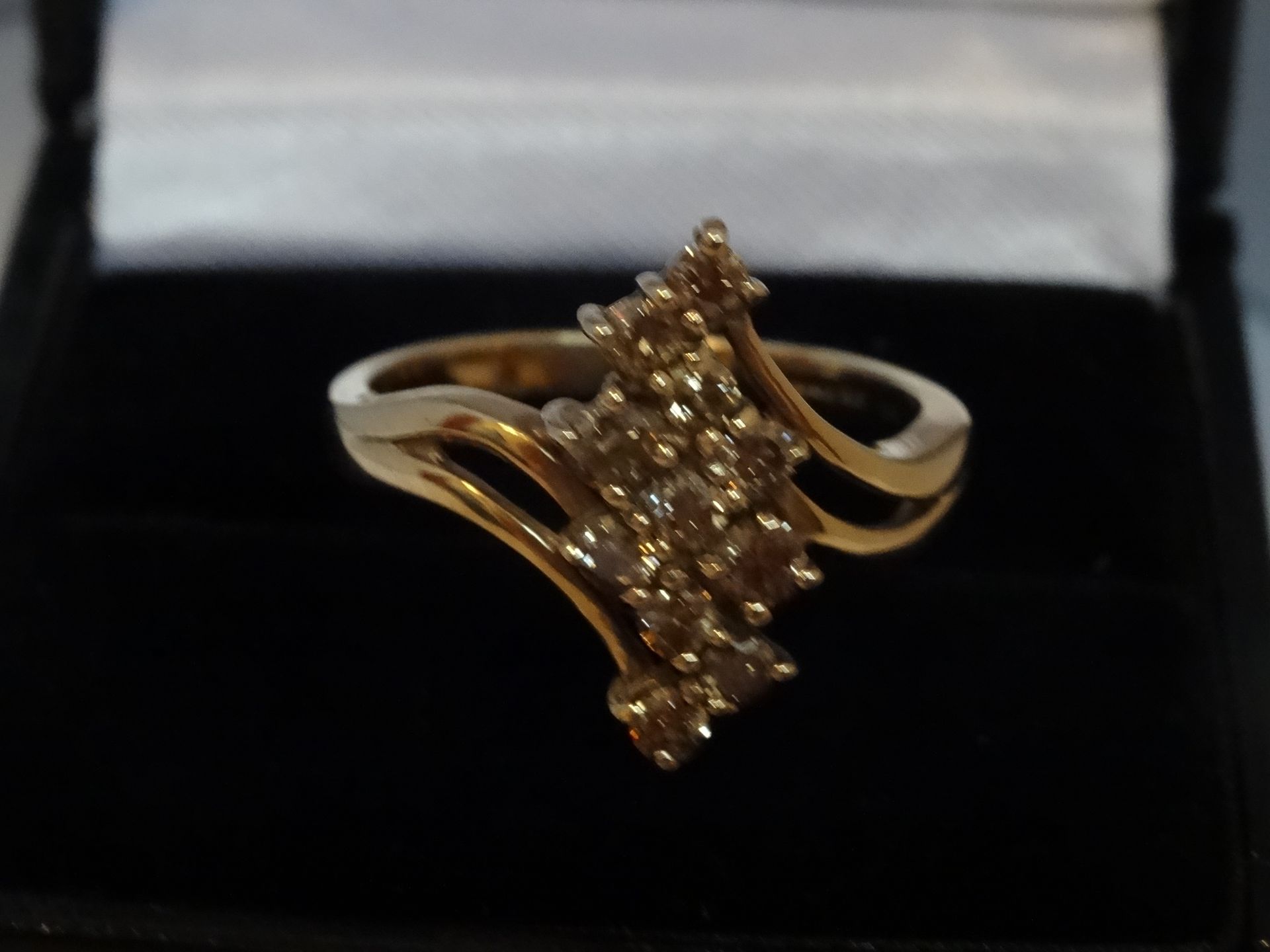 9 Carat Yellow Gold Cognac Coloured Diamond Ring. - Image 4 of 6
