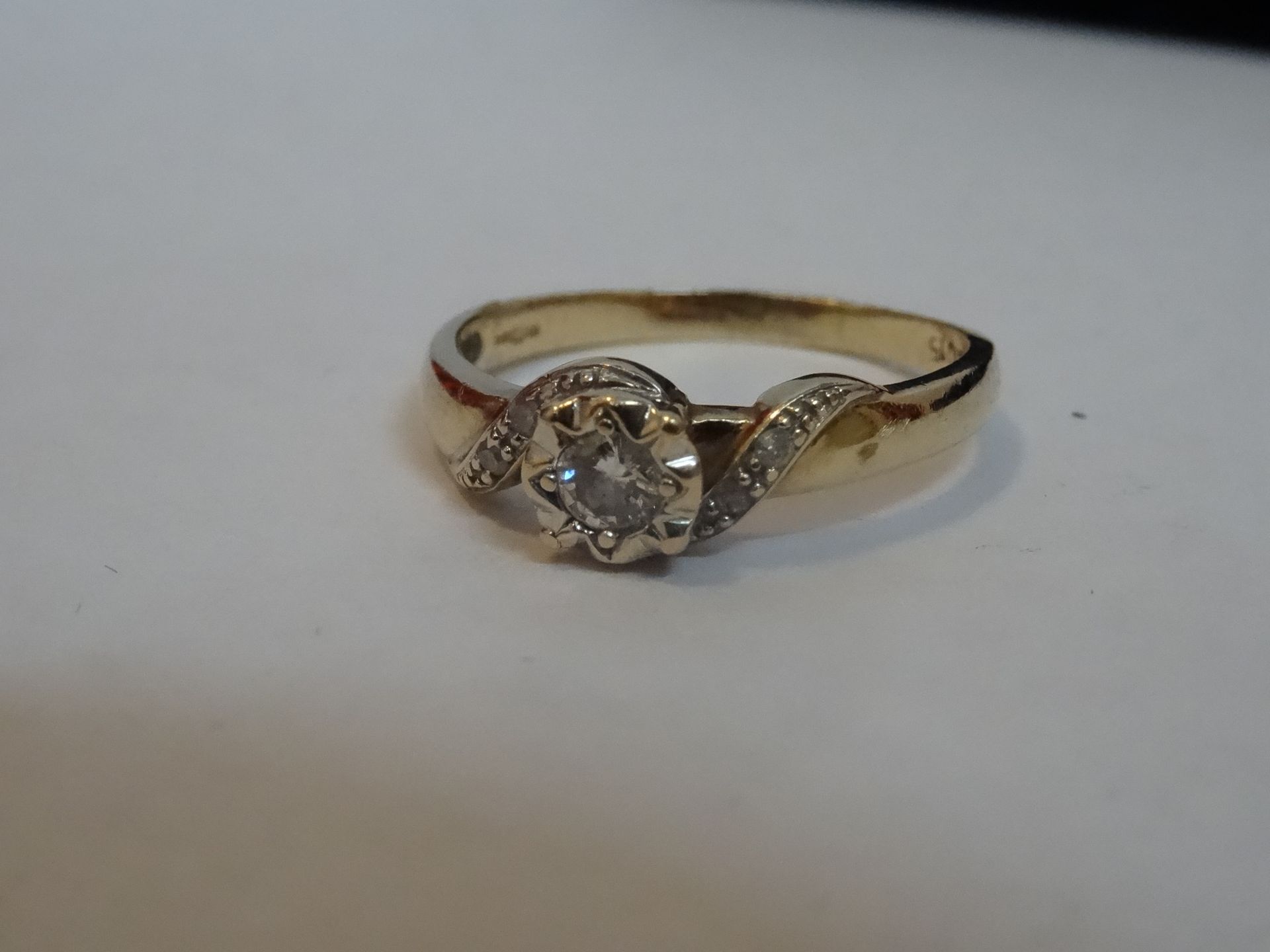 9 Carat Yellow Gold 0.15 Carat Diamond Ring. Total Piece Weight 1.9 Grams. Diamonds set in the - Image 2 of 2