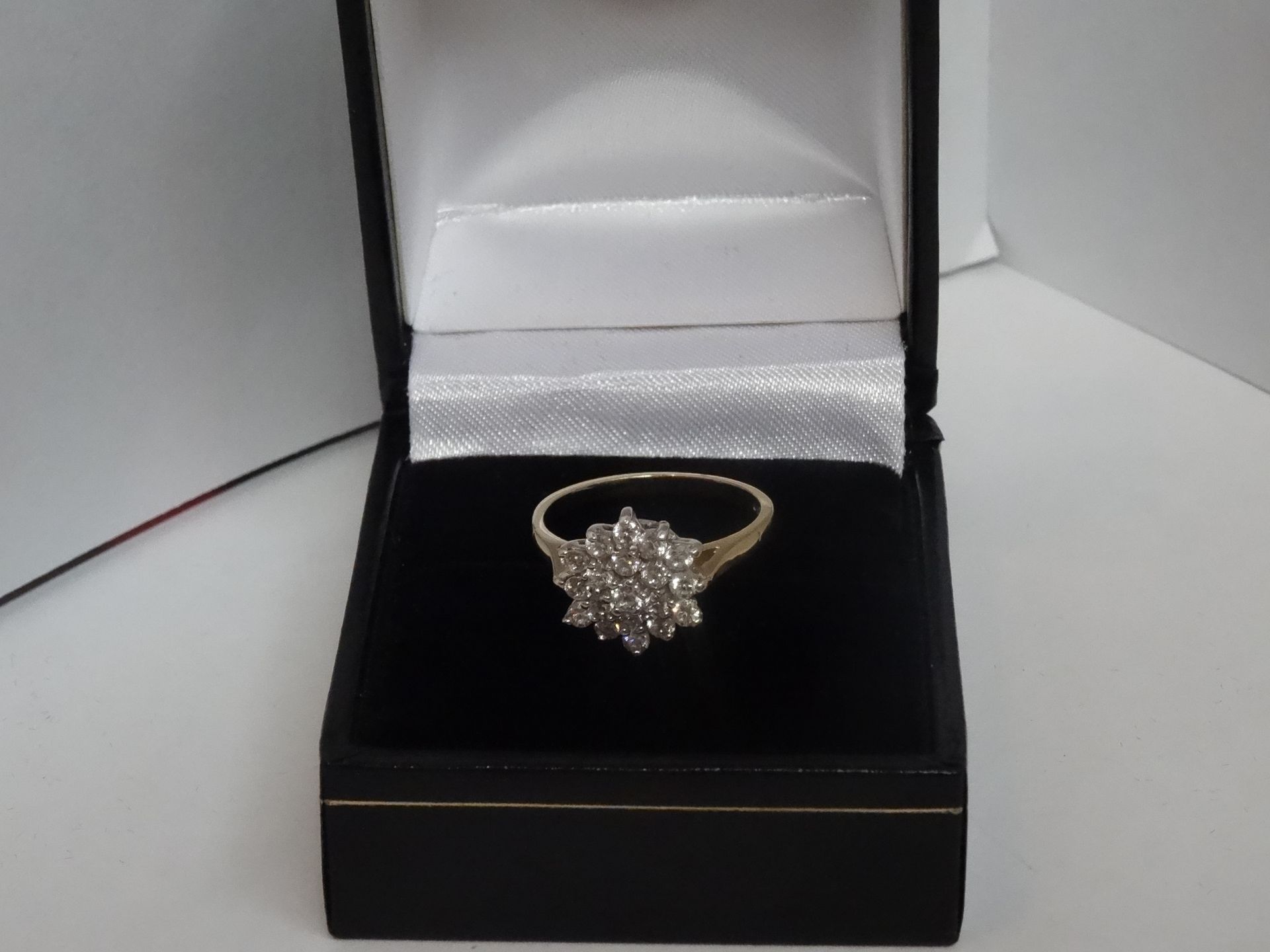 9 Carat Yellow & White Gold Clear Stone Cluster Ring - Image 2 of 4
