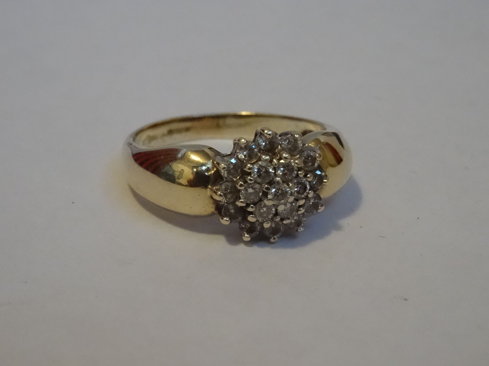 14 Carat Yellow Gold Diamond Cluster Ring. - Image 2 of 5