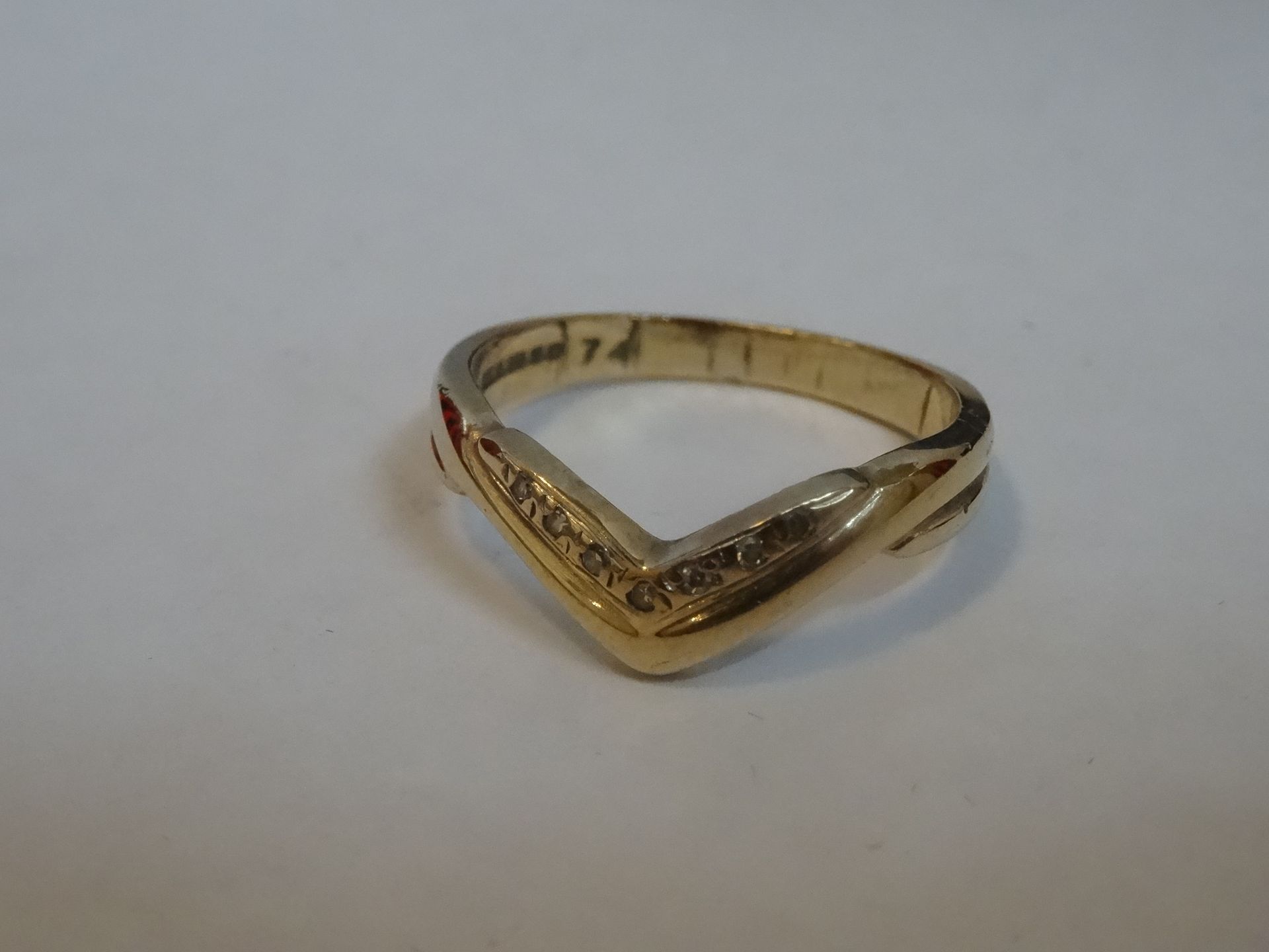 9 Carat Yellow Gold Diamond Wishbone Ring. Total Piece Weight 2.49 Grams - Image 2 of 3