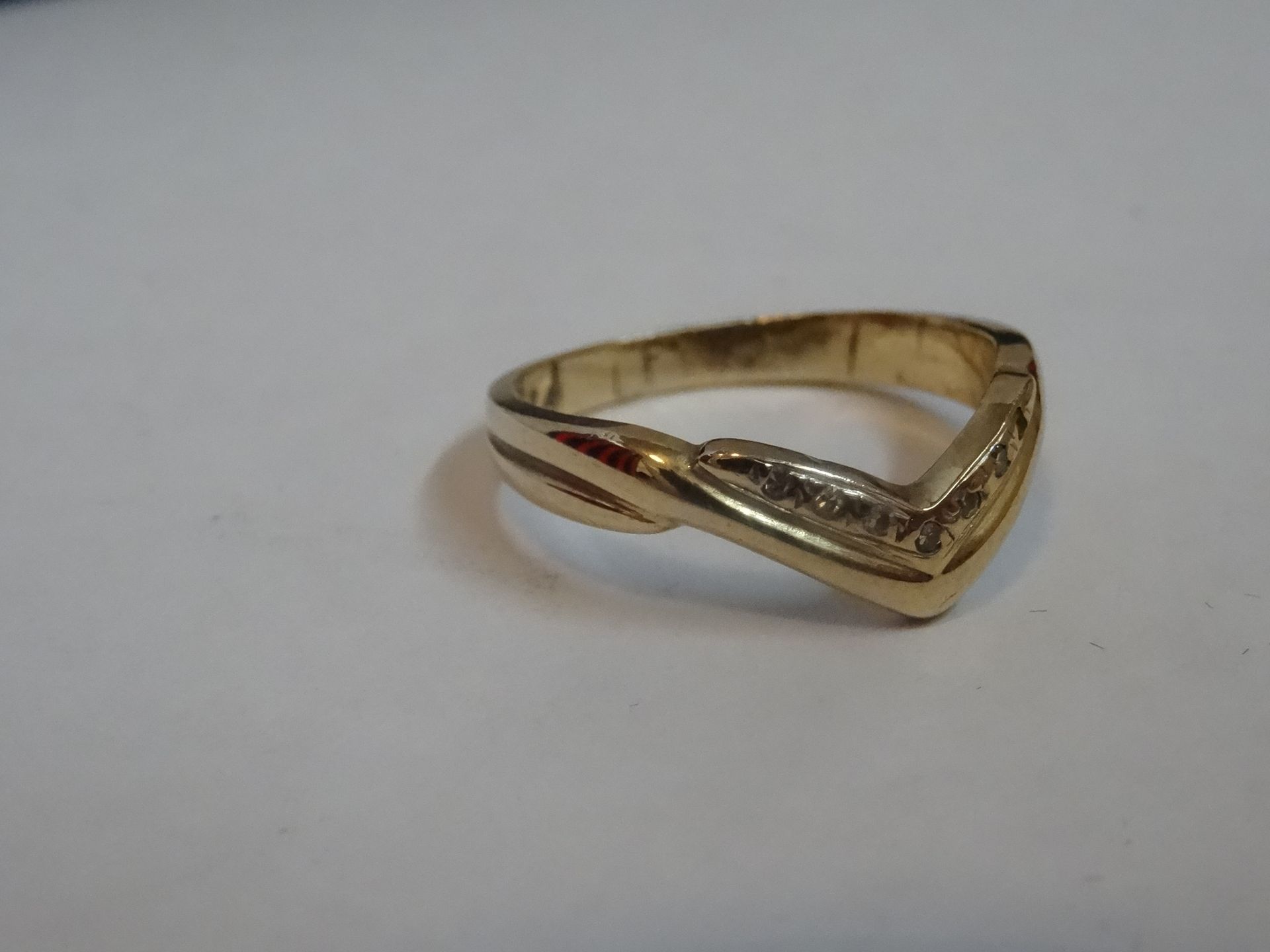 9 Carat Yellow Gold Diamond Wishbone Ring. Total Piece Weight 2.49 Grams - Image 3 of 3