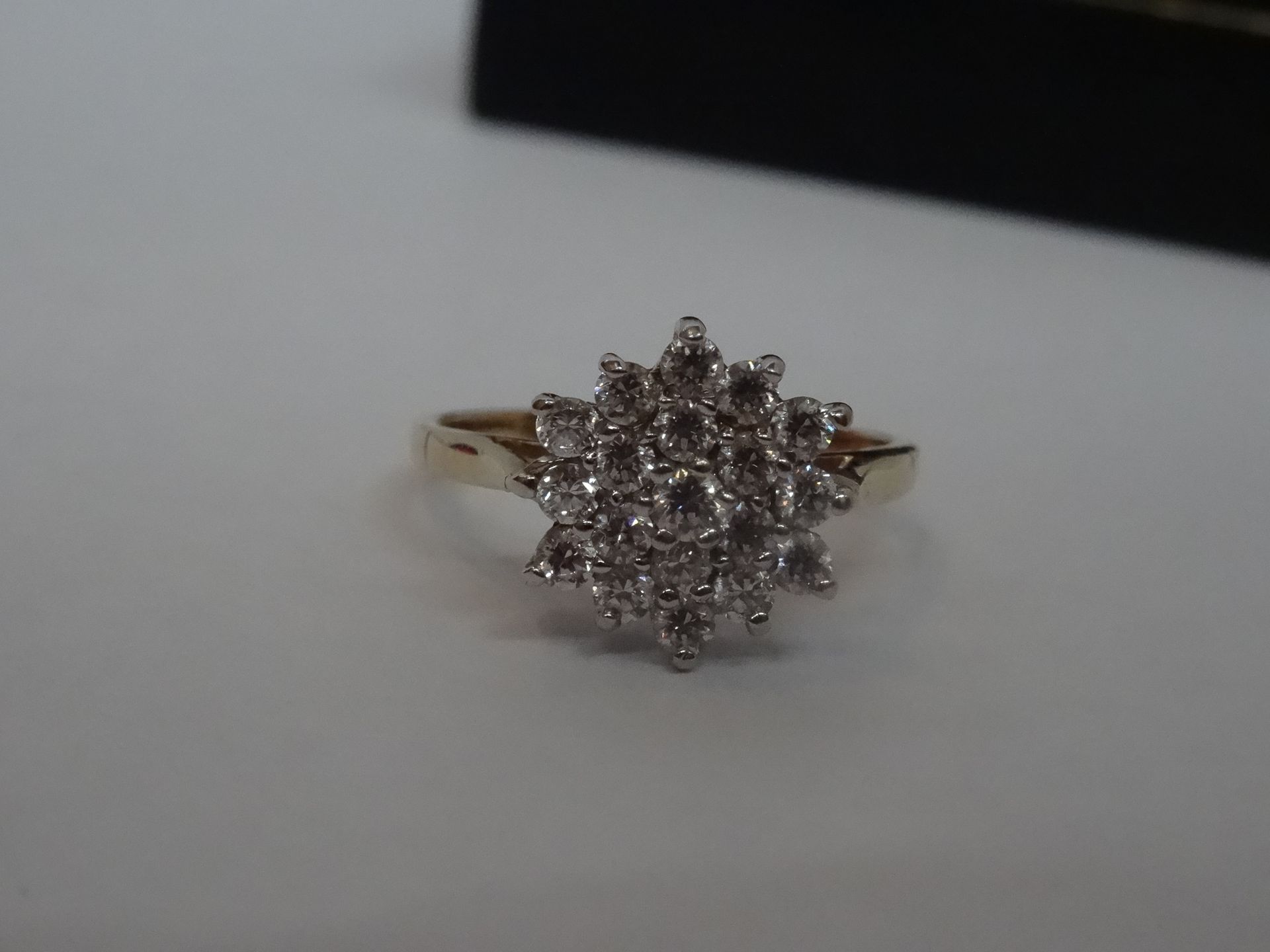 9 Carat Yellow & White Gold Clear Stone Cluster Ring - Image 4 of 4