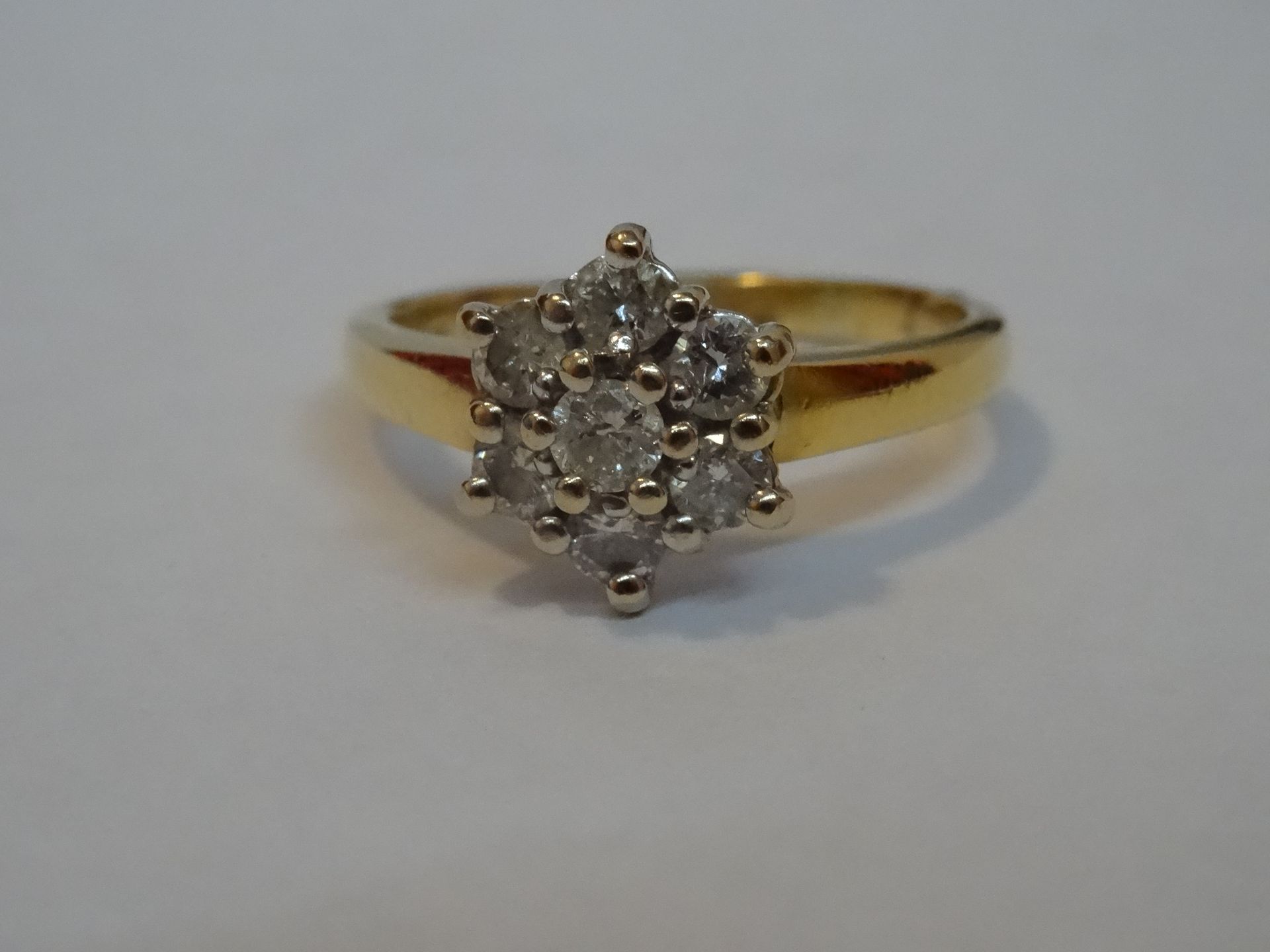 18 Carat Yellow & White Gold Diamond Cluster Ring. - Image 2 of 7