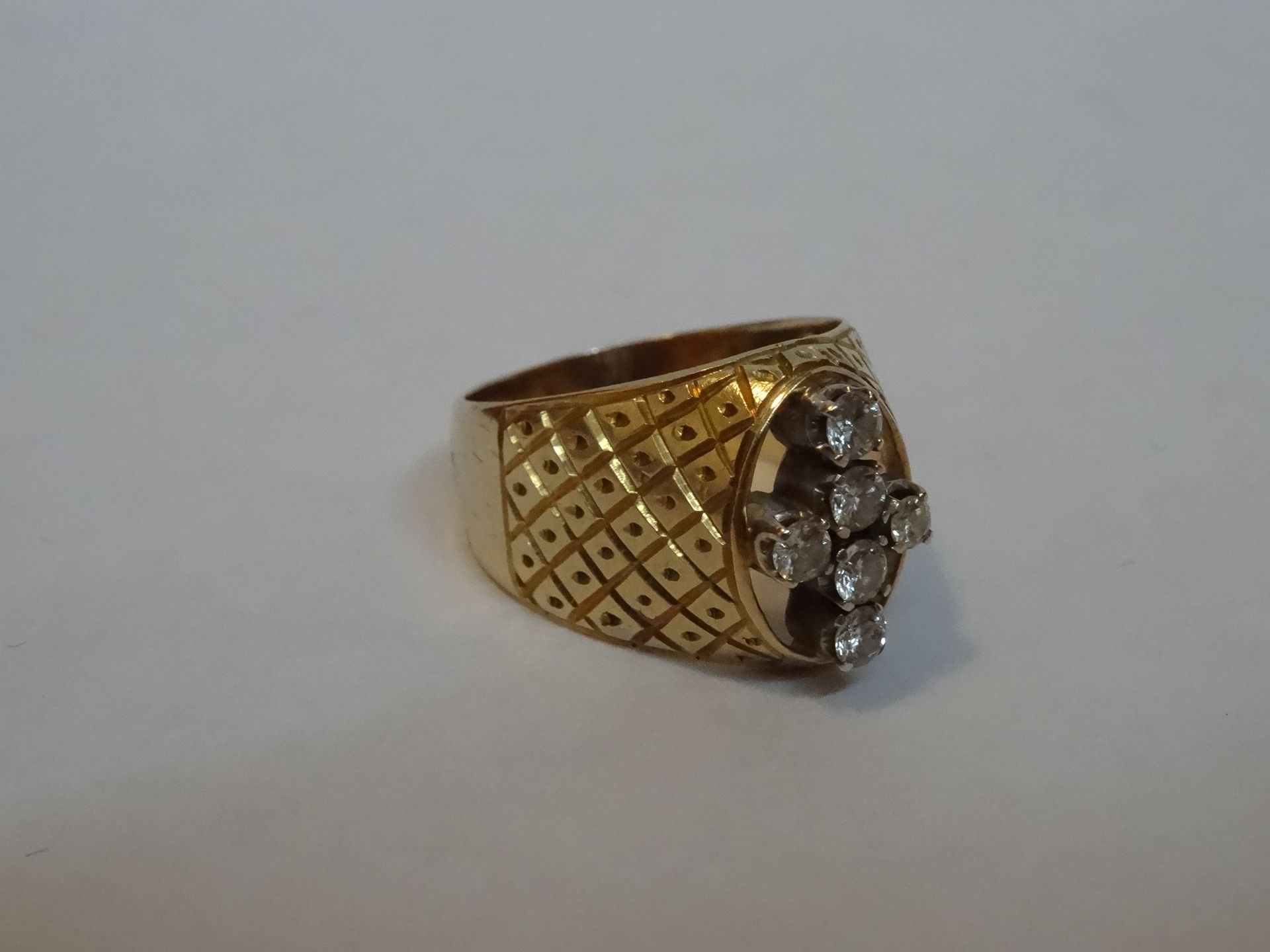 9 Carat Yellow & White Gold Diamond Fancy Cross Design Ring. - Image 2 of 5