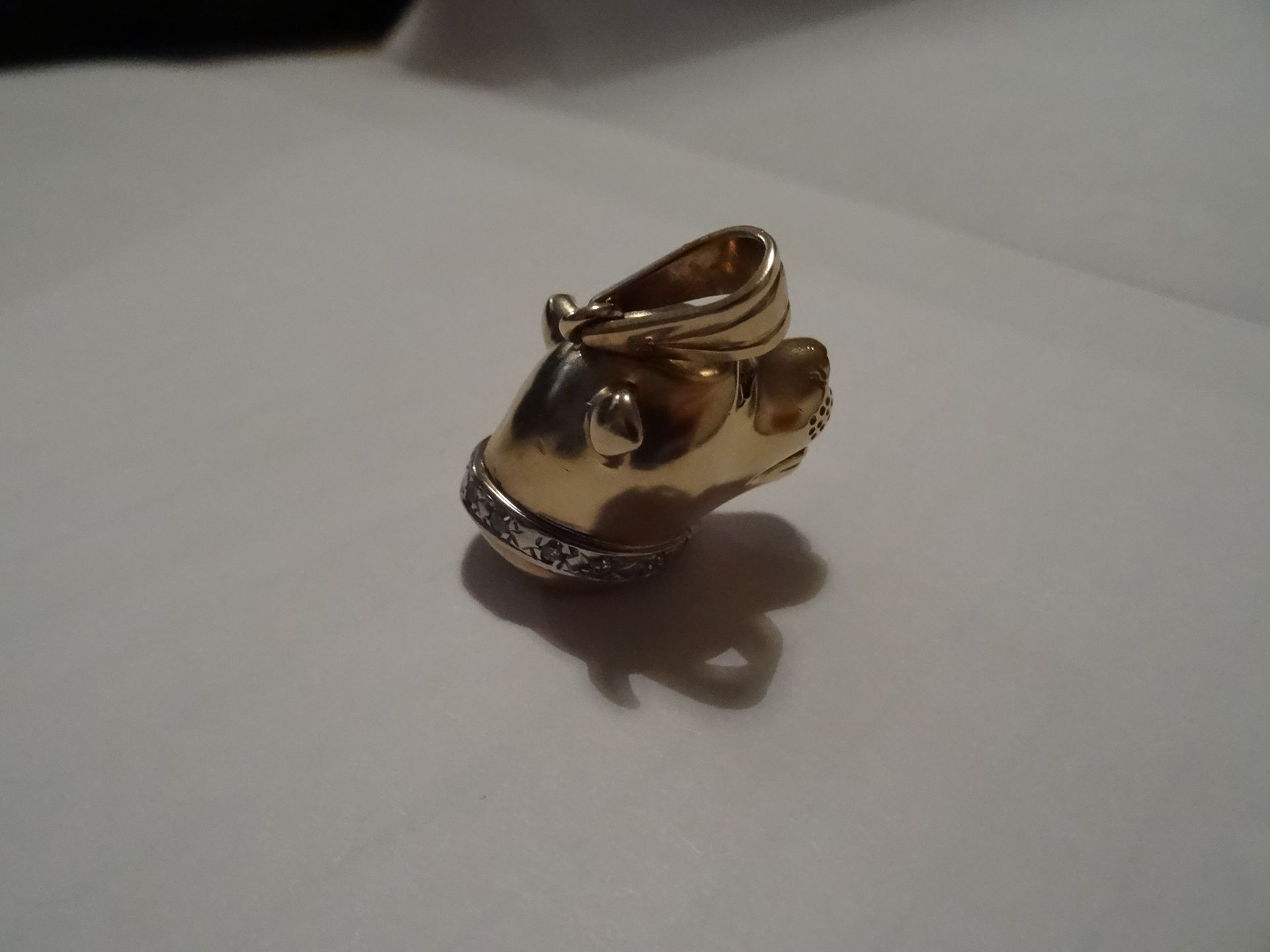 9 CARAT YELLOW GOLD, MOVeABLE DOGS HEAD PENDANT - Image 2 of 4