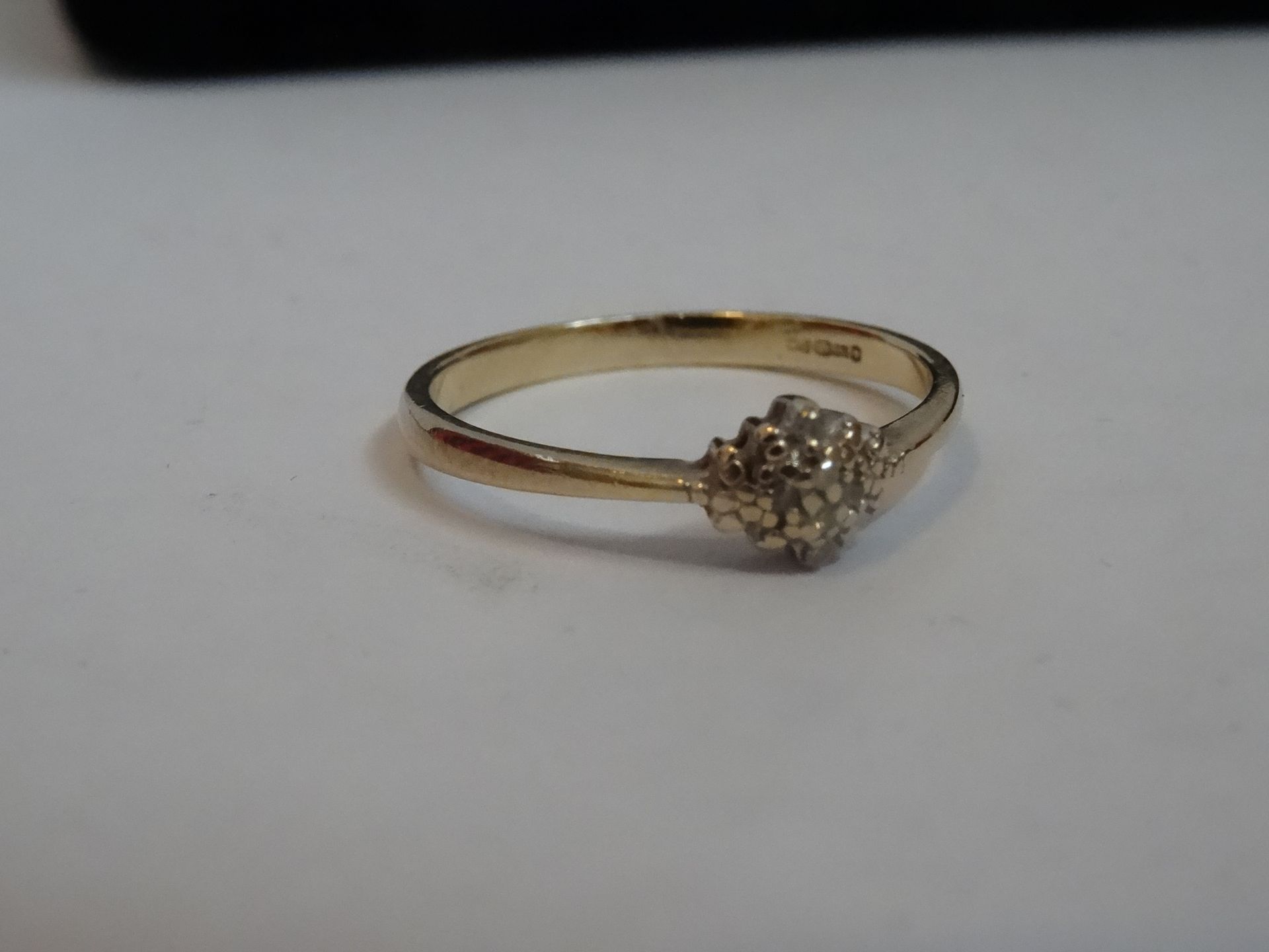 9 Carat Yellow Gold Diamond Cluster Ring. - Image 3 of 3