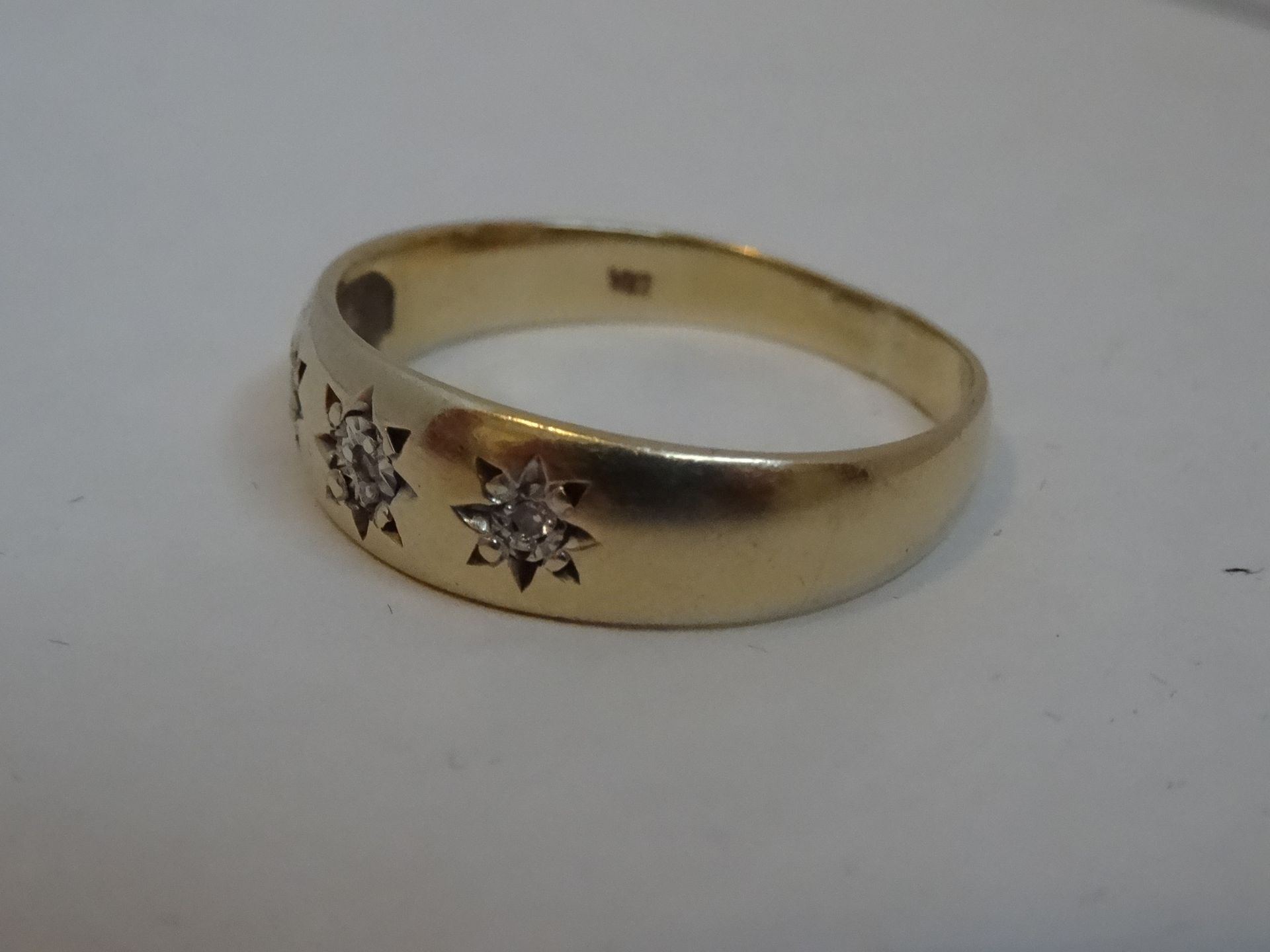 9 Carat Gold Diamond Band Ring Set with 3 Diamonds. Total Piece Weight 2.49 Grams - Image 2 of 3