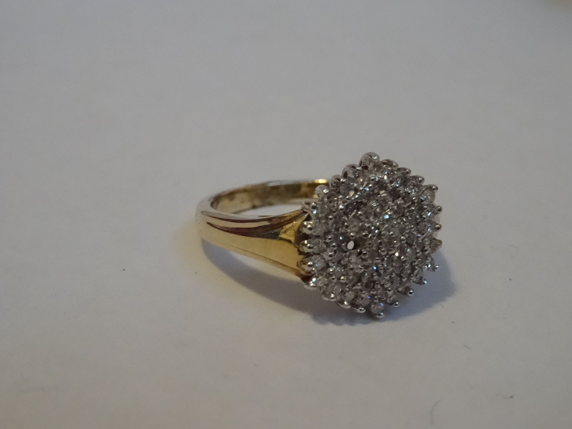 9 Carat Yellow Gold Diamond Cluster Ring. - Image 2 of 5