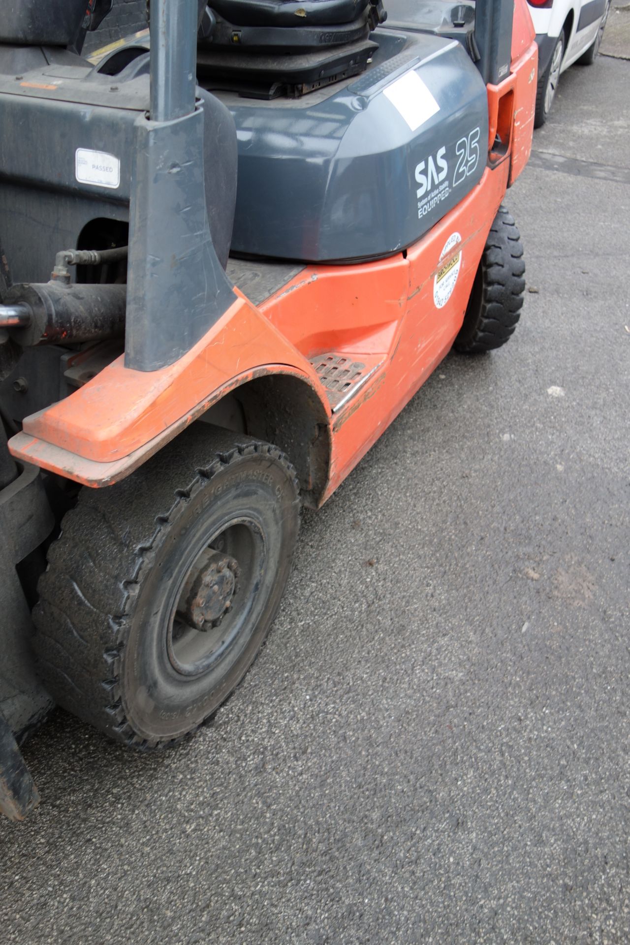 2003 Toyota 25 2.5 Tonne Diesel Forklift Truck. Max lift height. 4.1m. Side Shift. Full Working - Image 7 of 8