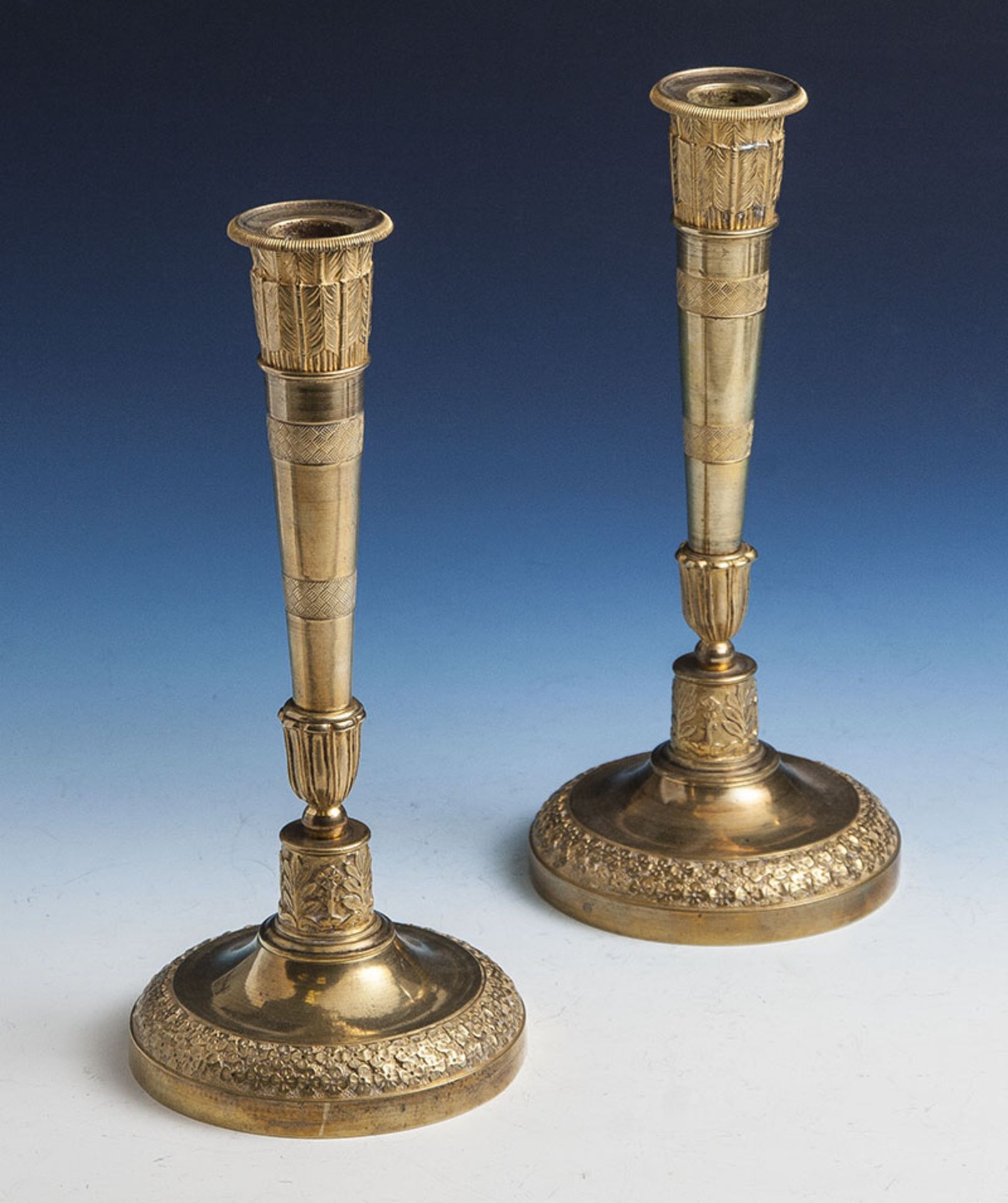 Reserve: 280 EUR        Paar Kerzenhalter, Frankreich 19. Jahrhundert, Messing vergoldet,