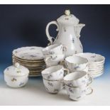 Meissen, Schwertermarke, Kaffeeservice, Dekor "Streublümchen" m. Goldrand: 1 Kaffeekanne(Deckel