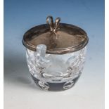 Marmeladentöpfchen aus klarem Kristallglas, Deckel aus 925er Sterlingsilber. DM ca. 7 cm.