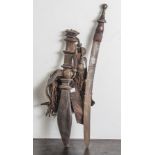 Schwert, Mandinka, West-Afrika, wohl um 1900, leicht gebogene einschneidige Klinge, derGriff verfügt