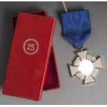 Treudienstehrenzeichen in Silber, III. Reich, orig. Etui.Mindestpreis: 20 EUR