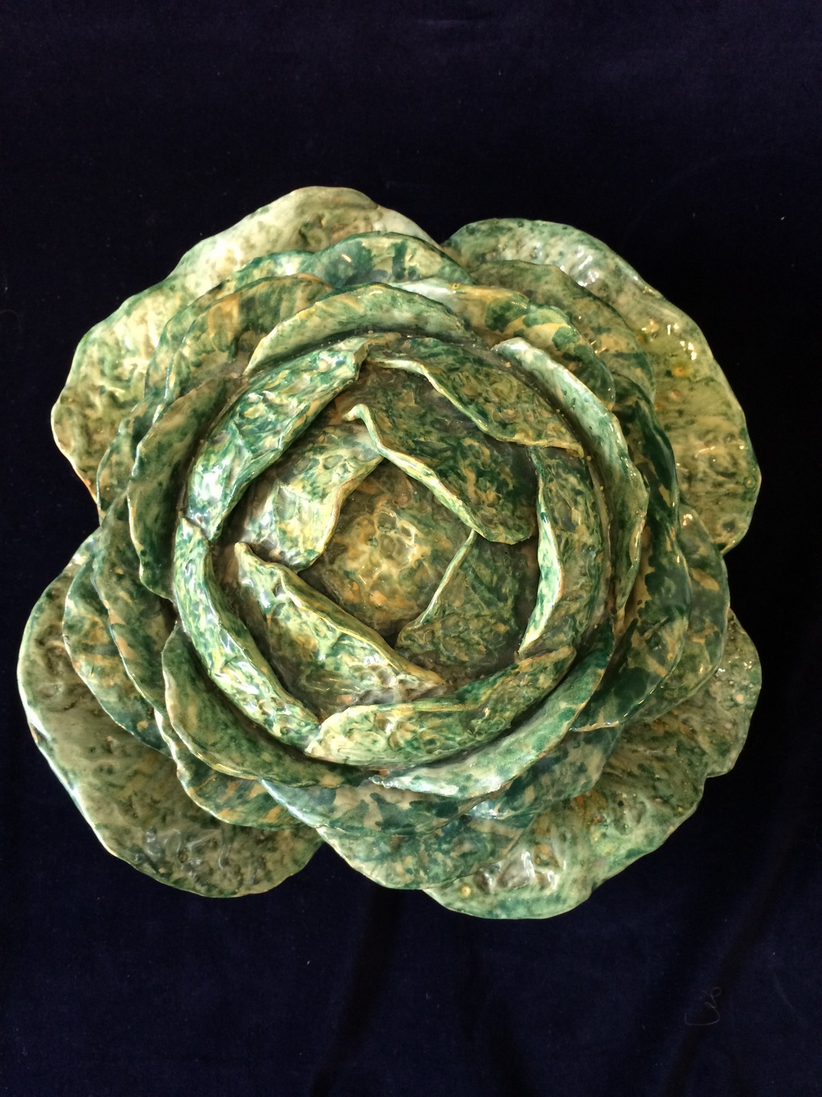 Green Cabbage Leaf ceramic soup tureen in 3 parts: Saucer, Bowl and Lid. - Image 2 of 3