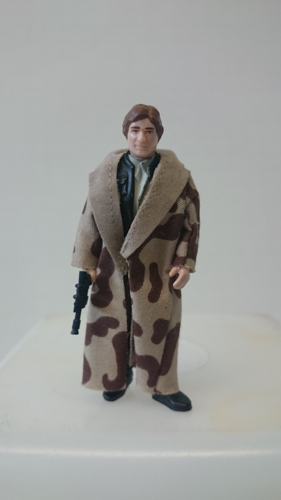 Vintage Star Wars figure "Han Solo in trench coat". Complete.