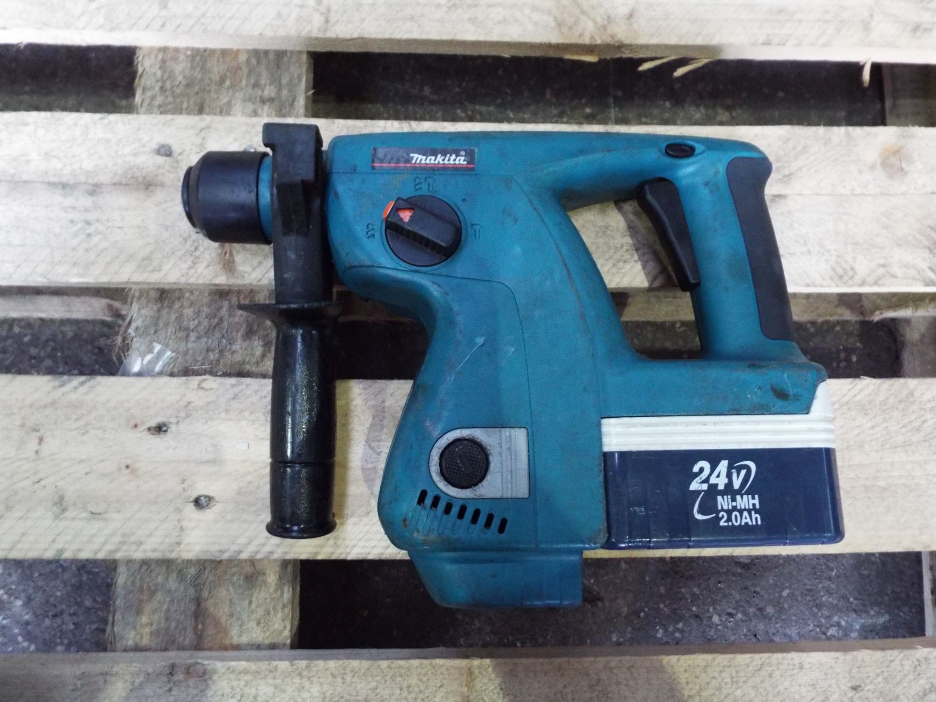 Makita BHR200 Hammer Drill with Battery and Charger - Bild 2 aus 7