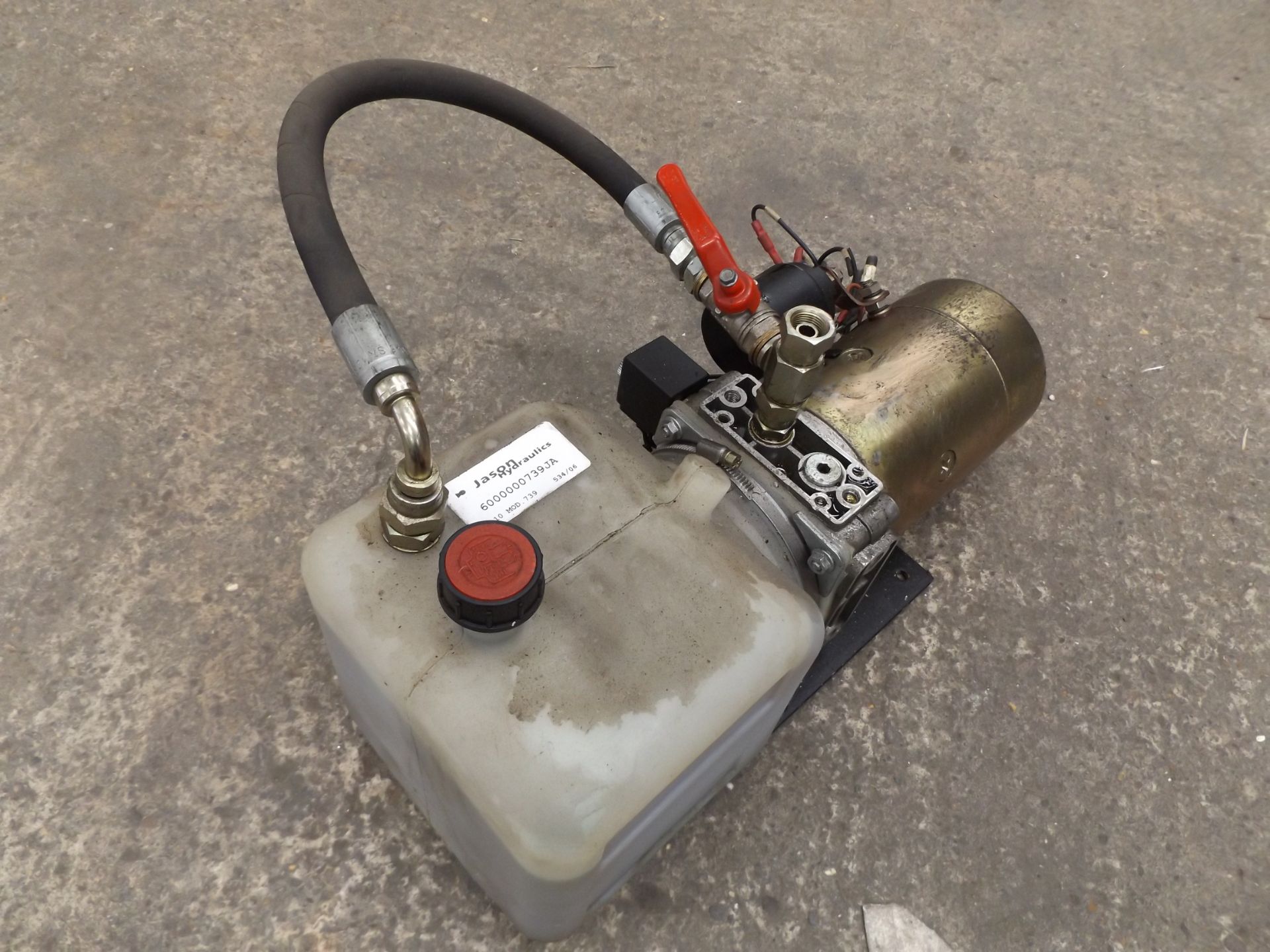 12V 1.8Kw Hydraulic Pump - Image 2 of 6