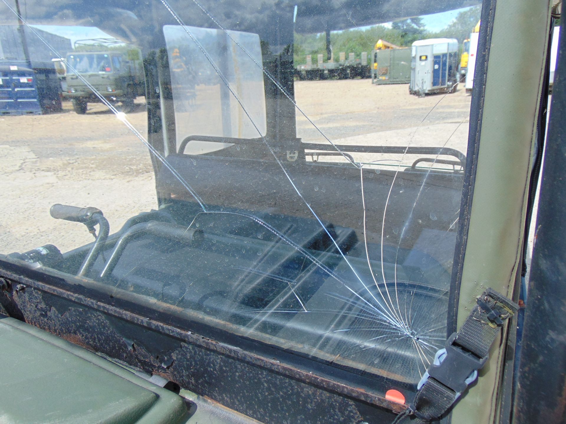 Argocat 8x8 Conquest Amphibious ATV with Canopy - Image 11 of 19