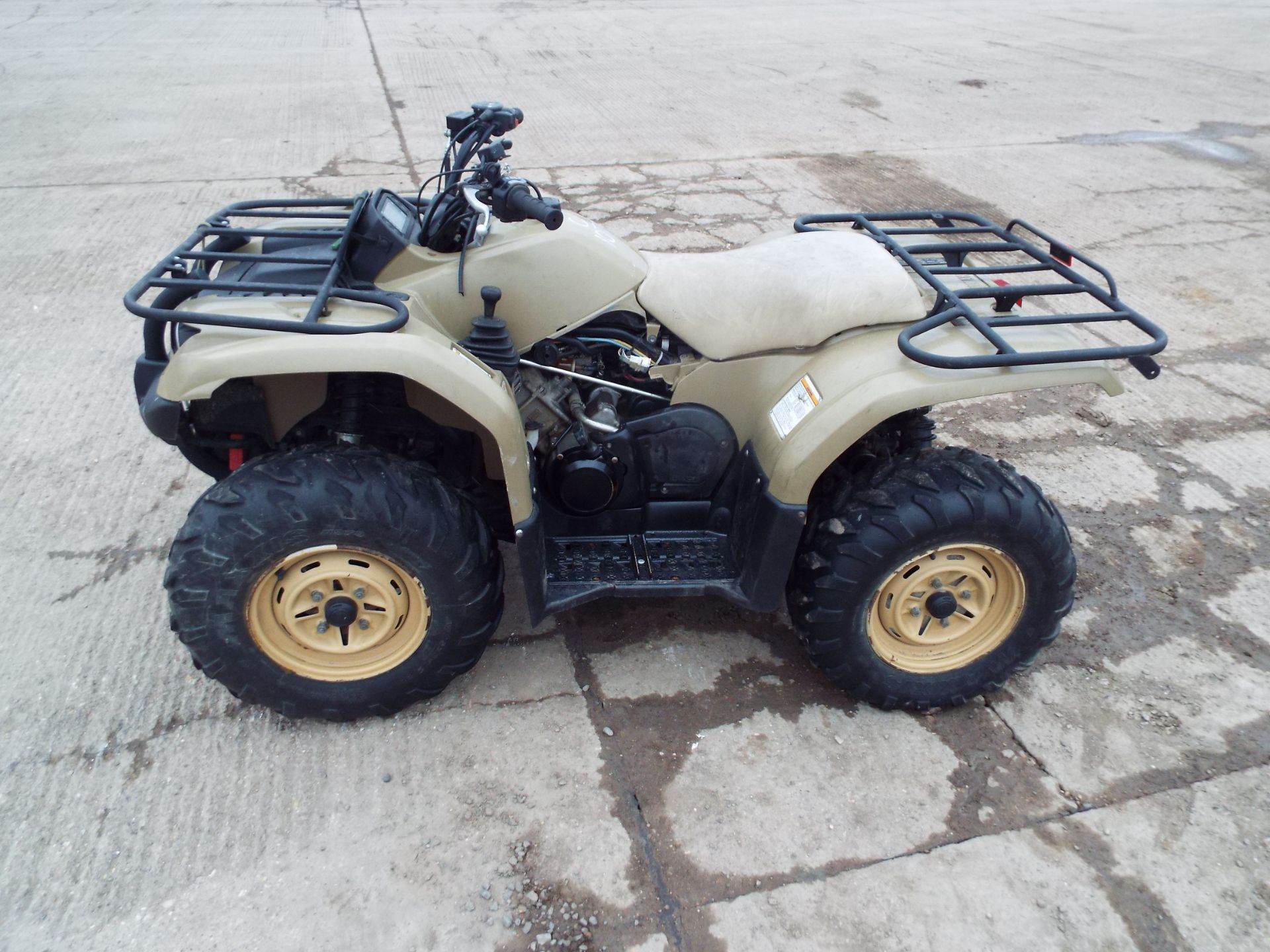 Military Specification Yamaha Grizzly 450 4 x 4 ATV Quad Bike Complete with Winch - Image 4 of 20