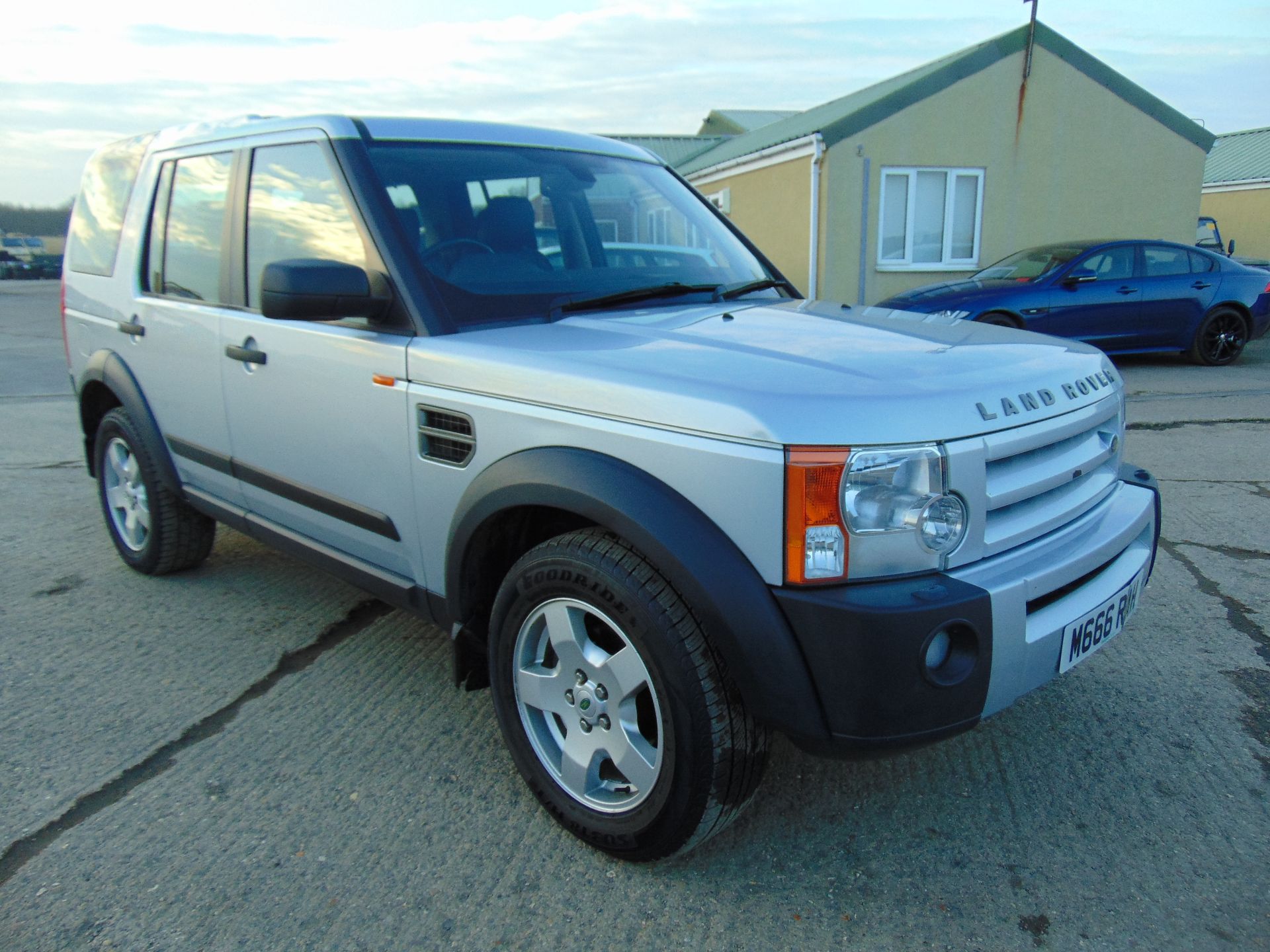 2006 Land Rover Discovery 3 2.7 TDV6 S Auto - Image 2 of 21
