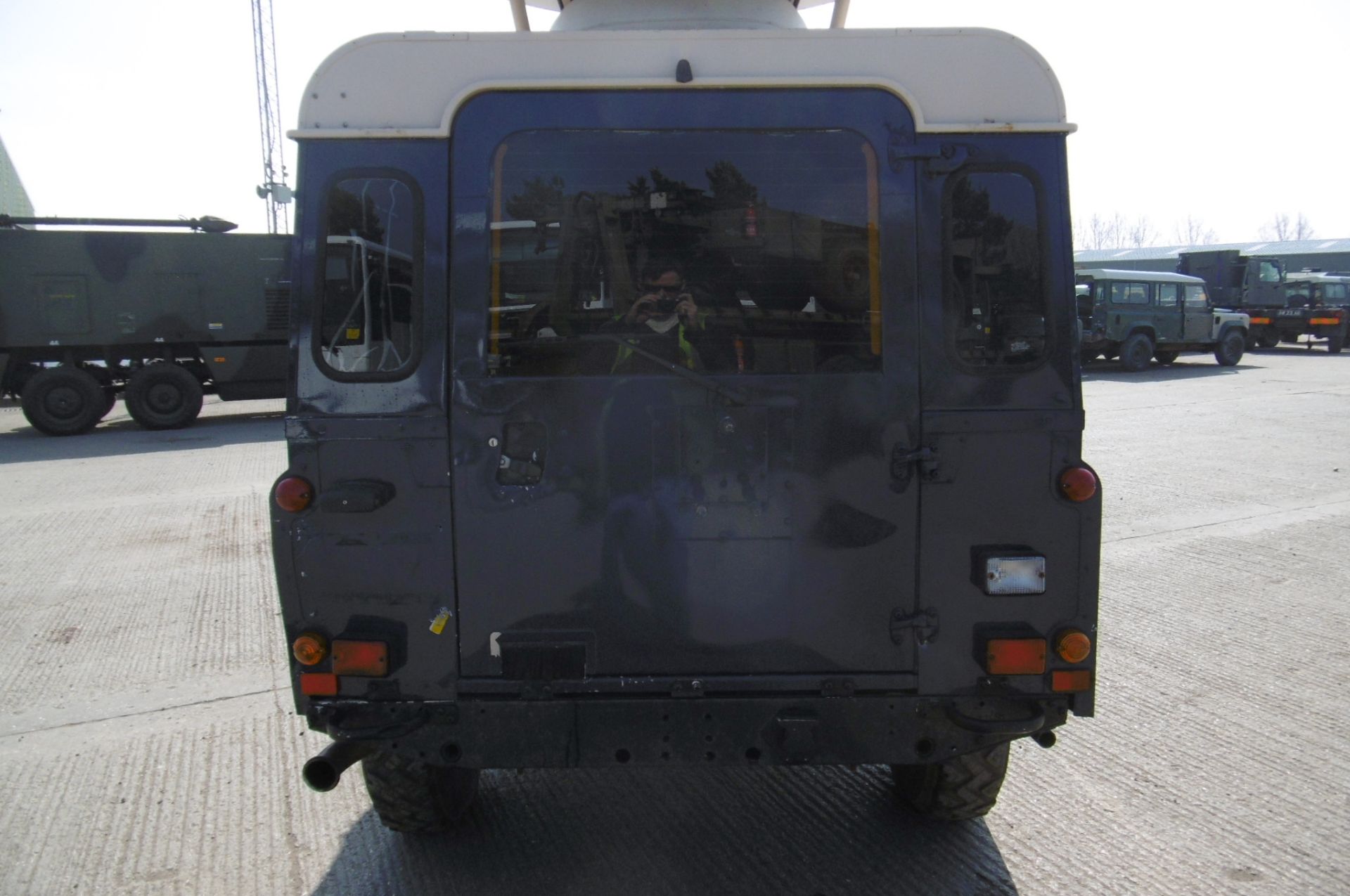 Left Hand Drive SATCOM/Communications Land Rover Defender 110 TD5 - Image 7 of 25