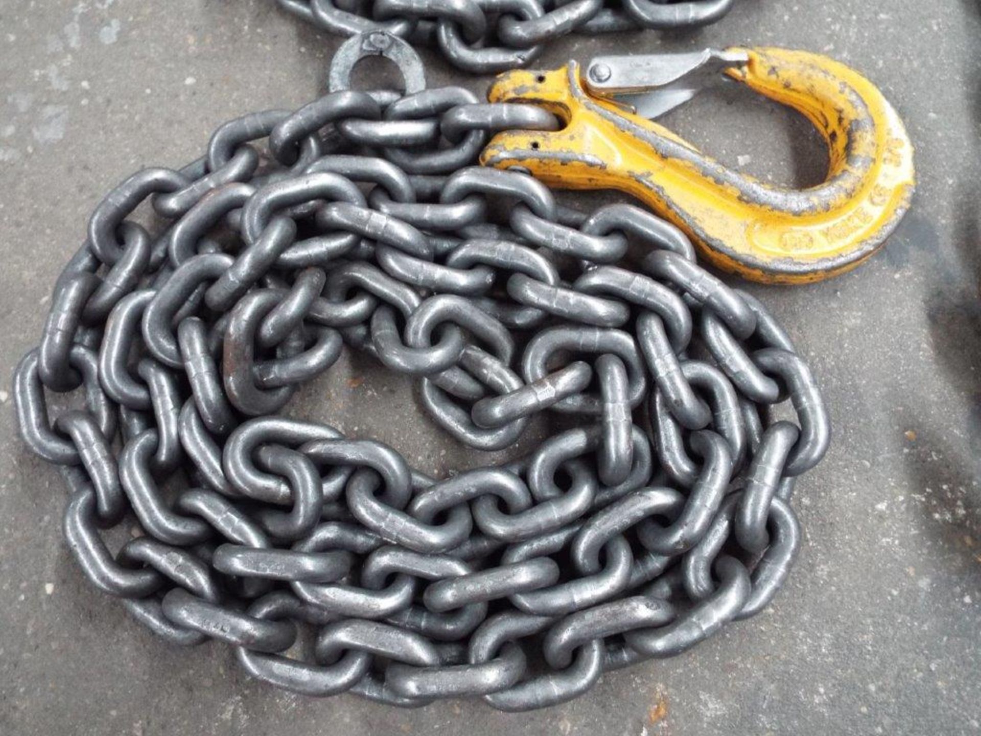 3 x Heavy Duty Chains and 2 x Hook Assys - Image 2 of 9