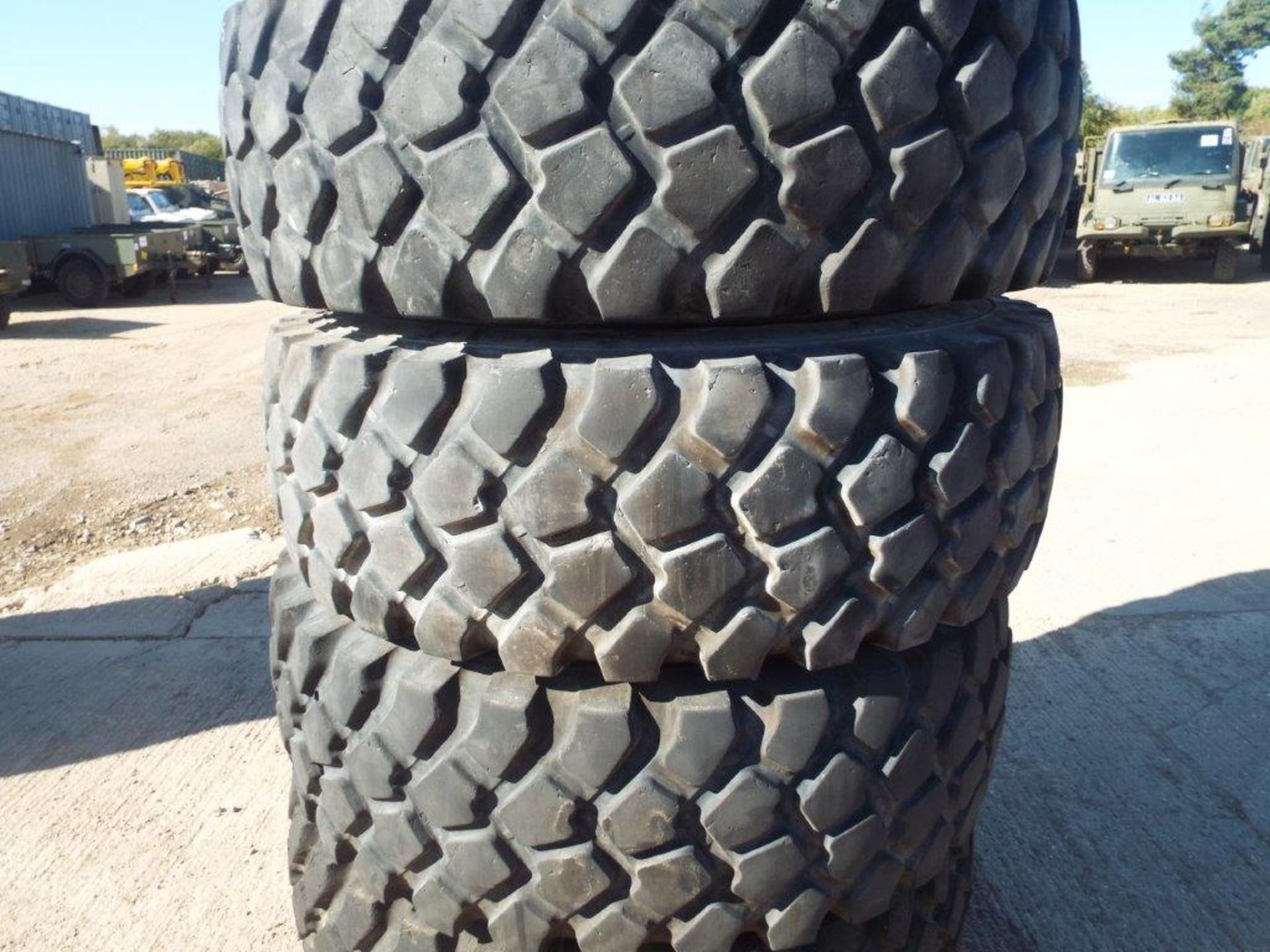 5 x Michelin 16.00 R20 XZL Tyres with 10 Stud Rims - Image 4 of 9