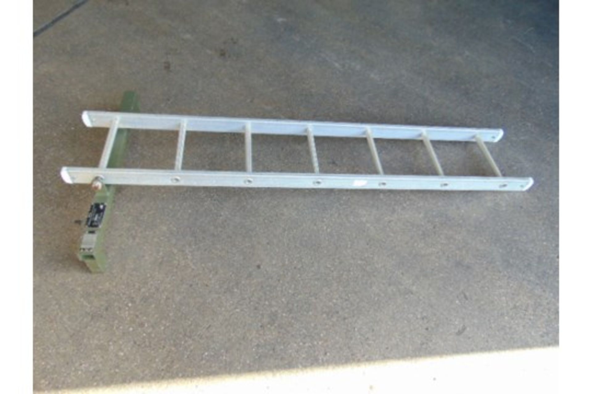 Sidewinder/Sparrow Transportation/Storage Cradle Ladder - Image 2 of 5