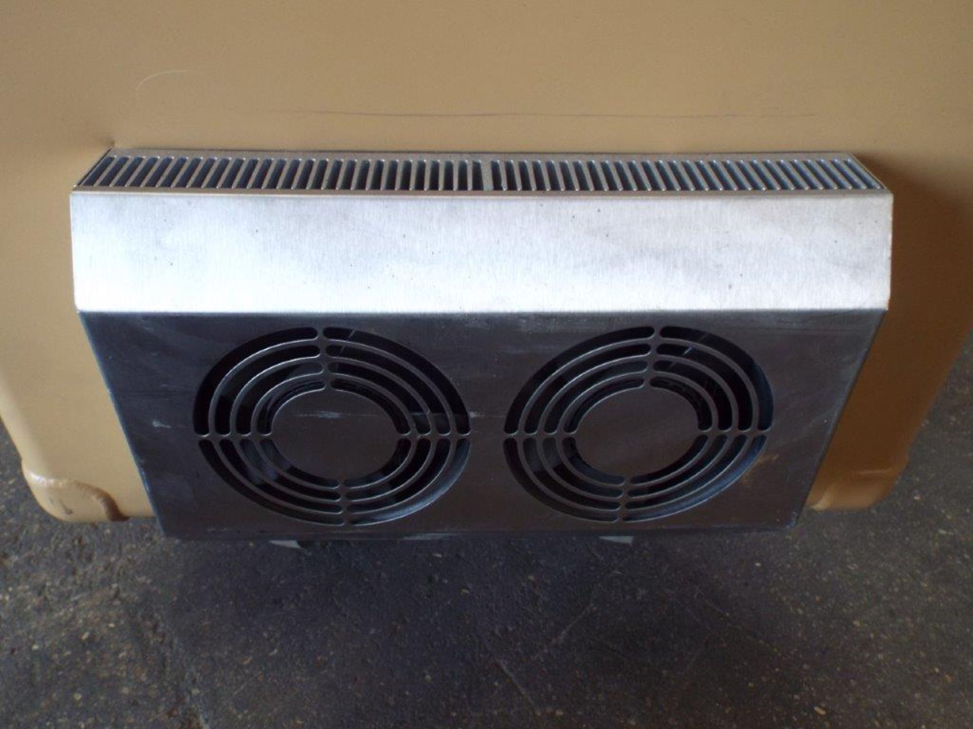 Zero Transit Case with Cooling Unit - Image 6 of 9
