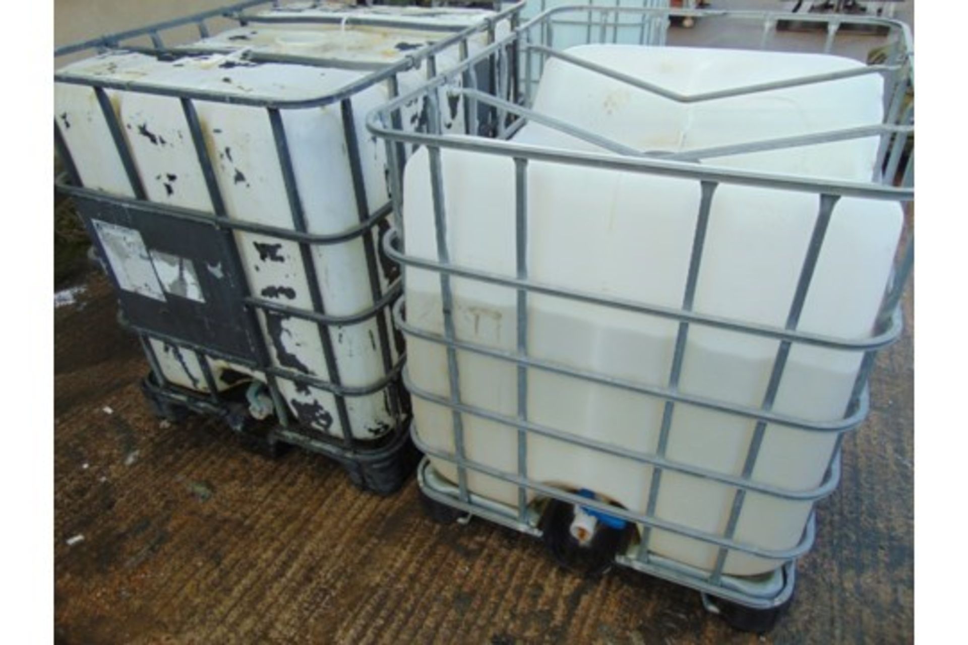 2 x Used 1000 Litre IBC Container / Caged Water Tank - Image 2 of 4