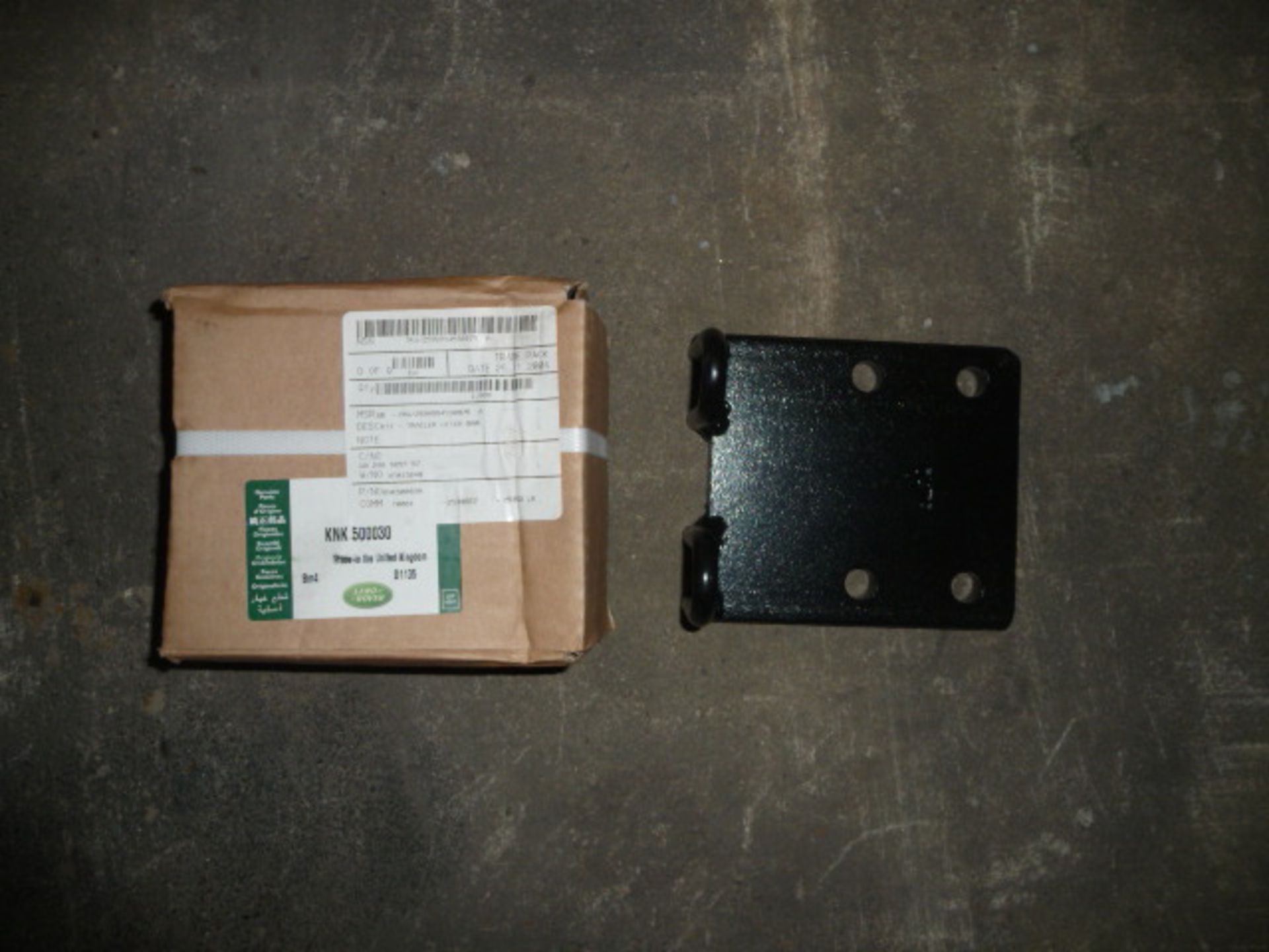 50 x Land Rover Defender Nato Hitch Backing Plates KNK500030 - Image 3 of 4