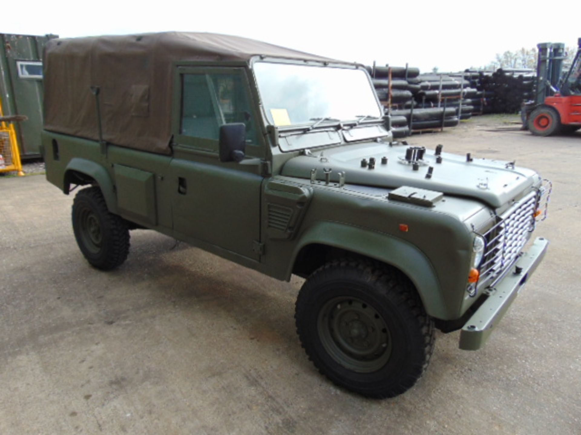 Land Rover Wolf 110 Soft Top - Image 7 of 24