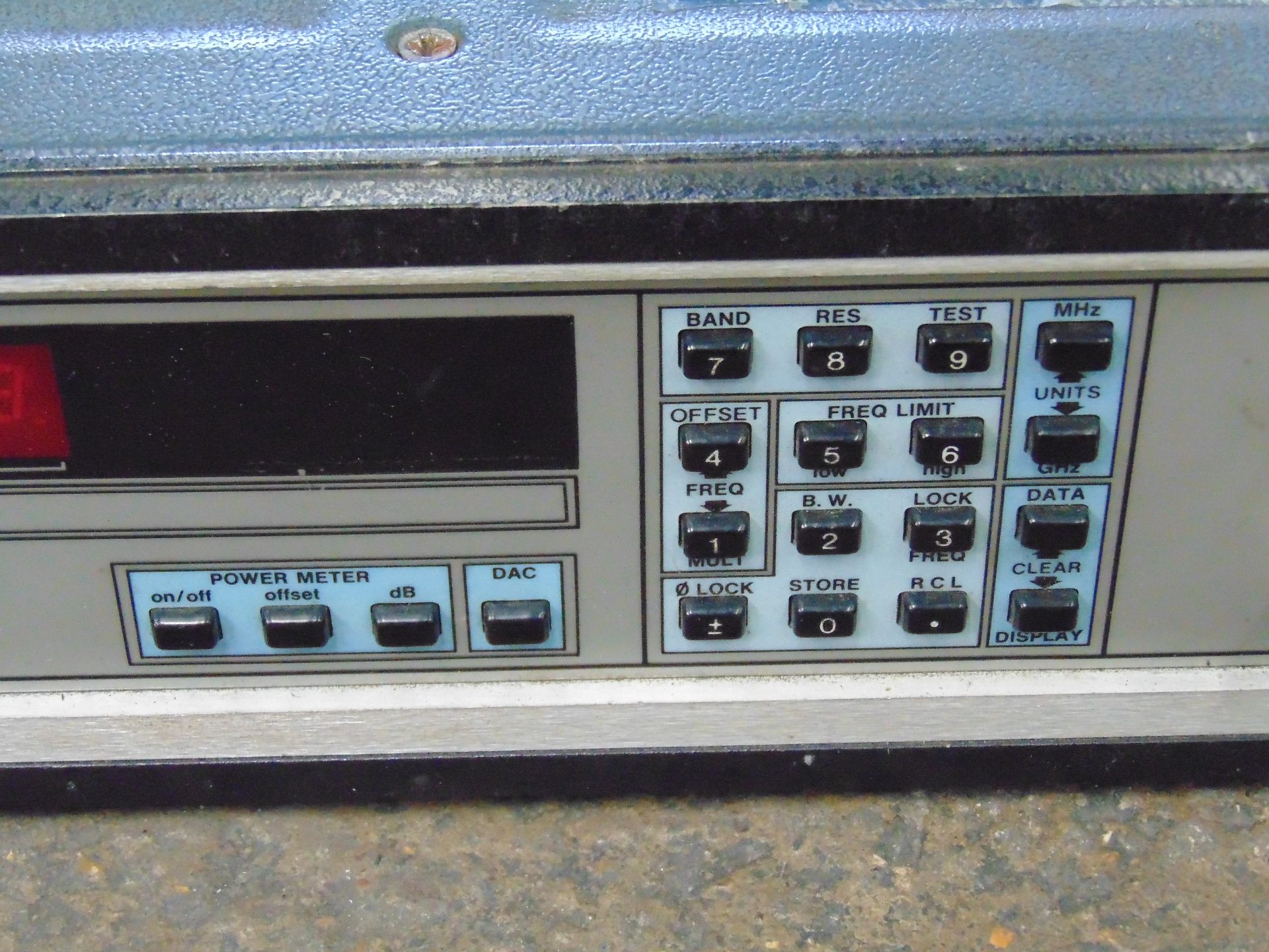 EIP Model 575 Source Locking Microwave Counter - Image 4 of 11