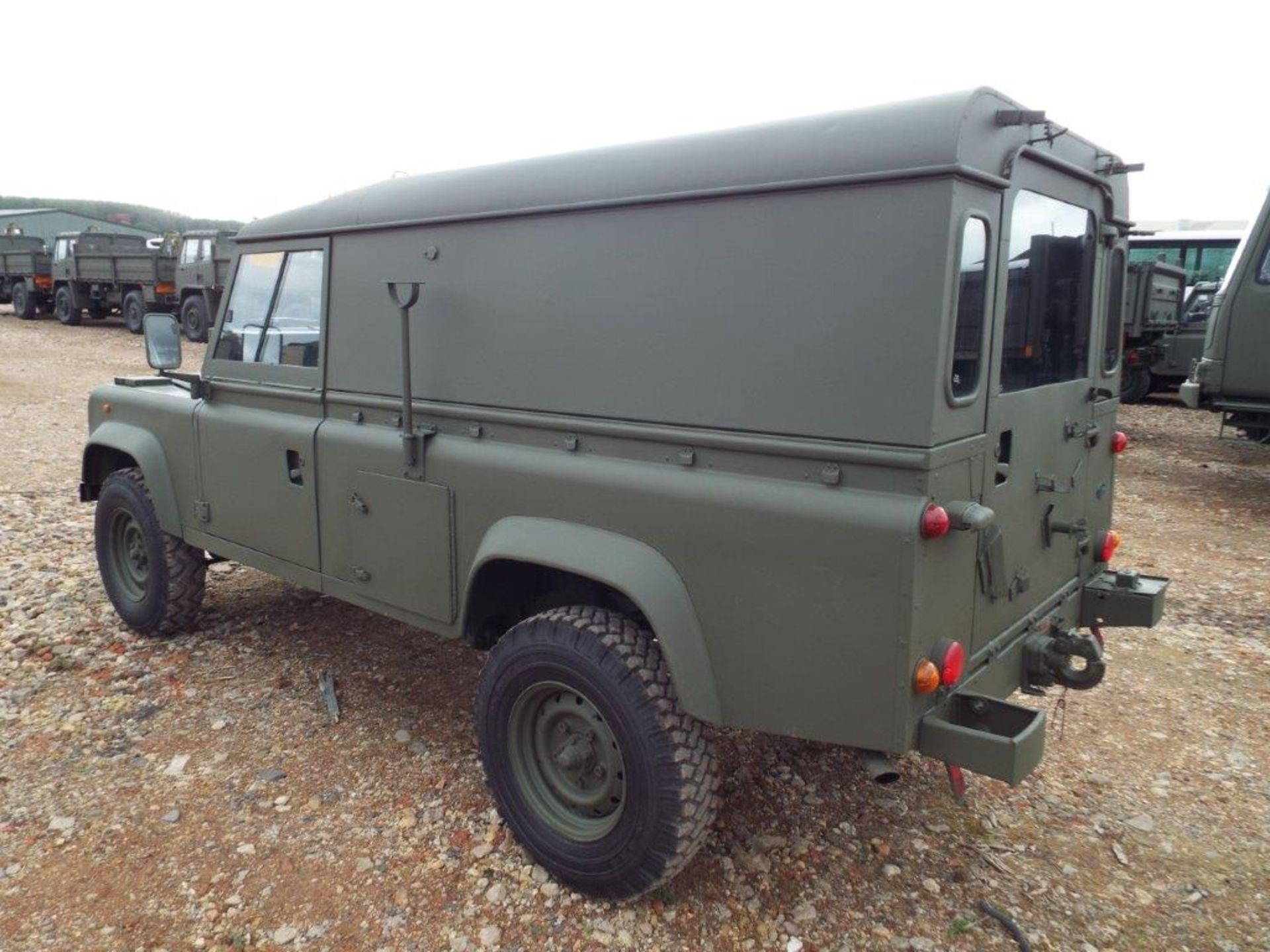 Land Rover Defender 110 Hard Top - R380 Gearbox - Image 5 of 24