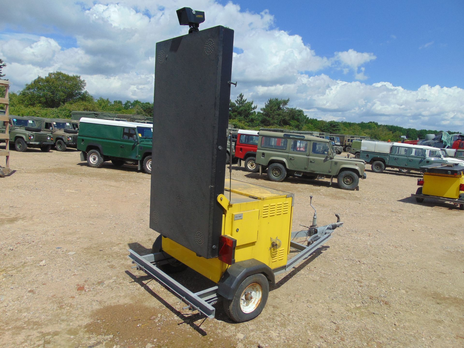 Dambach Single Axle Trailer Mounted Mobile Vehicle Message Sign with Generator and Speed Camera