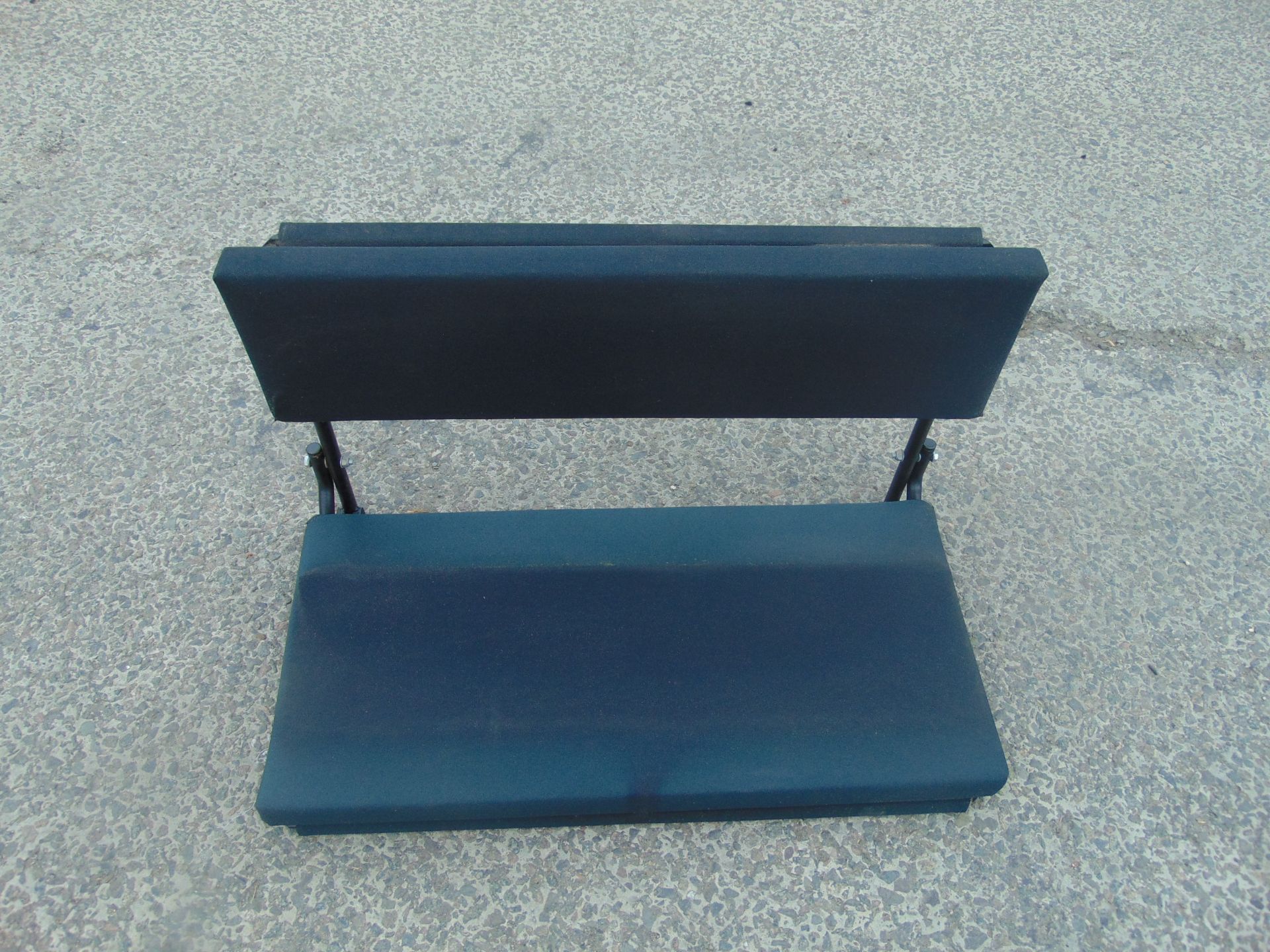 Land Rover Wolf Bench Seat - Image 2 of 6